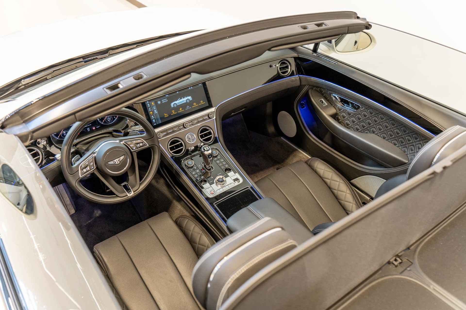 Bentley Continental GTC V8 Convertible | Mulliner | Blackline | Dynamic - 30/39