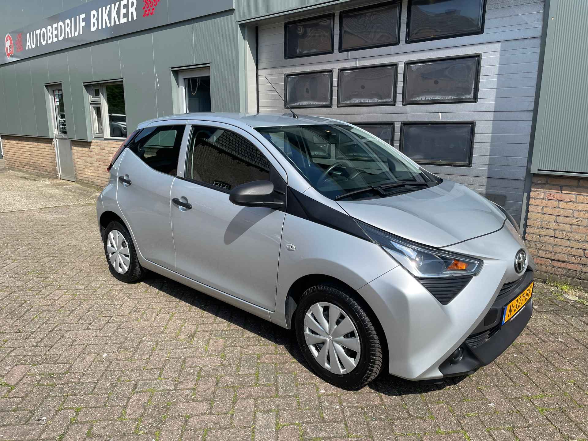 Toyota Aygo 1.0 VVT-i x-fun - 6/16