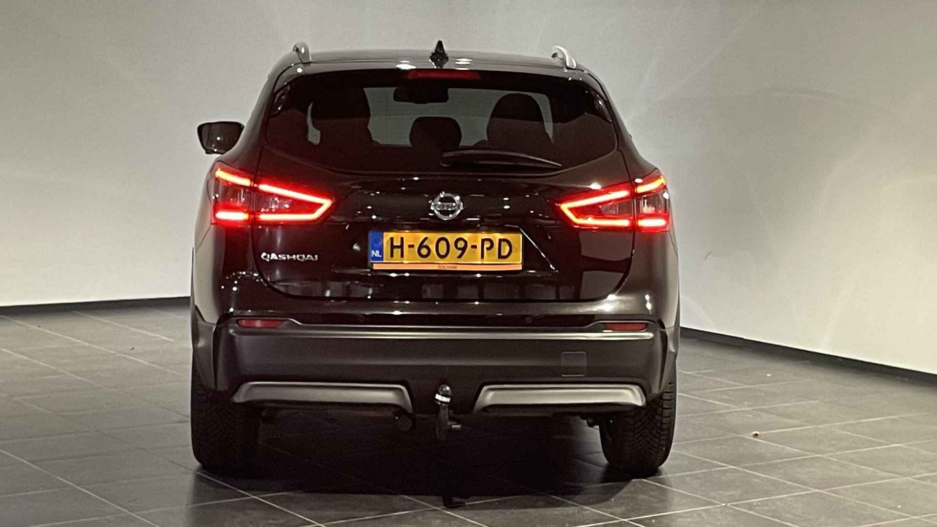 Nissan Qashqai 1.3 DIG-T 159 N-Connecta | Panoramadak | Stoelverwarming | Trekhaak - 15/26