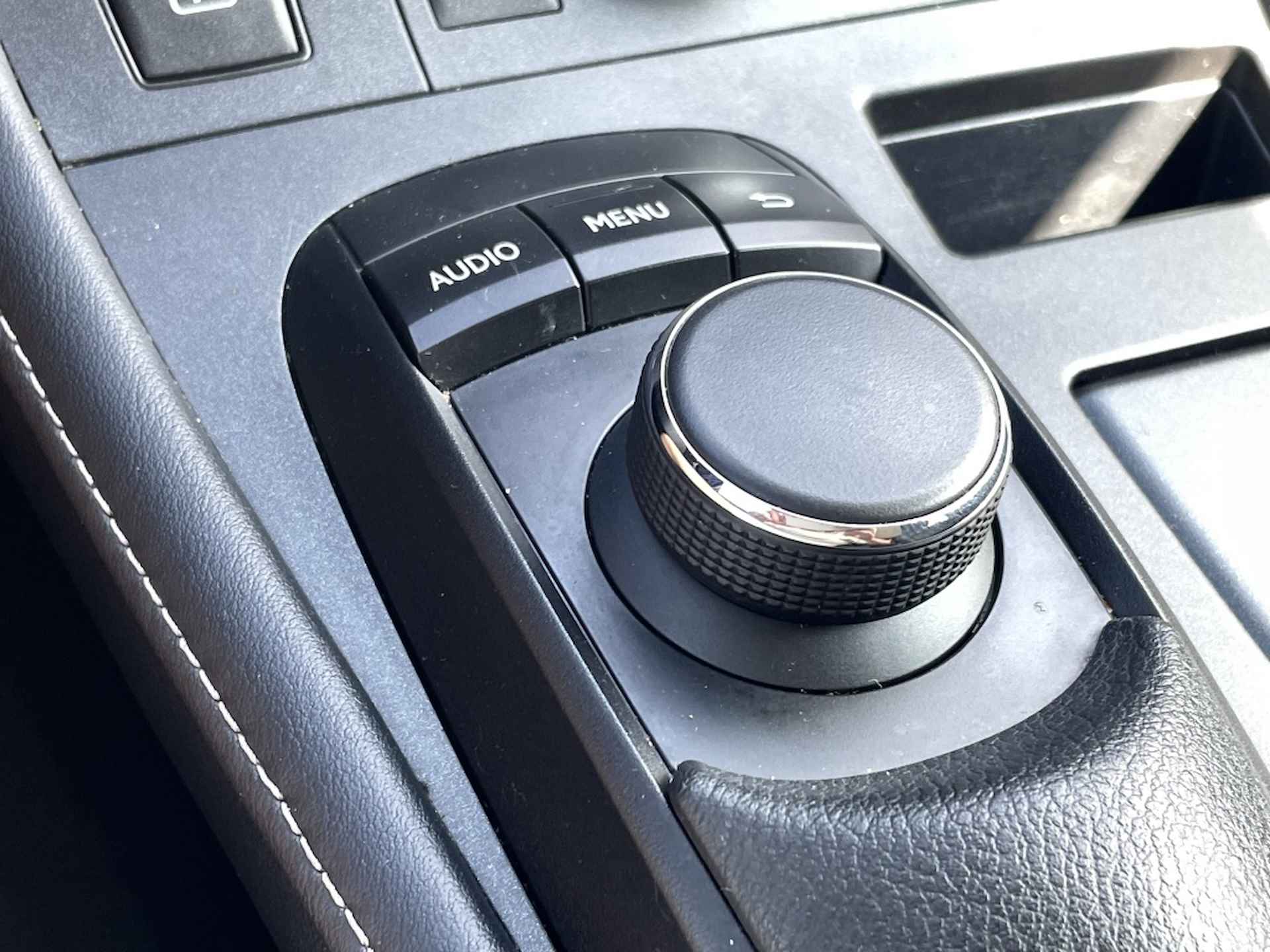 Lexus CT 200h Business Line Hybrid Automaat | Camera | Navigatie - 21/32