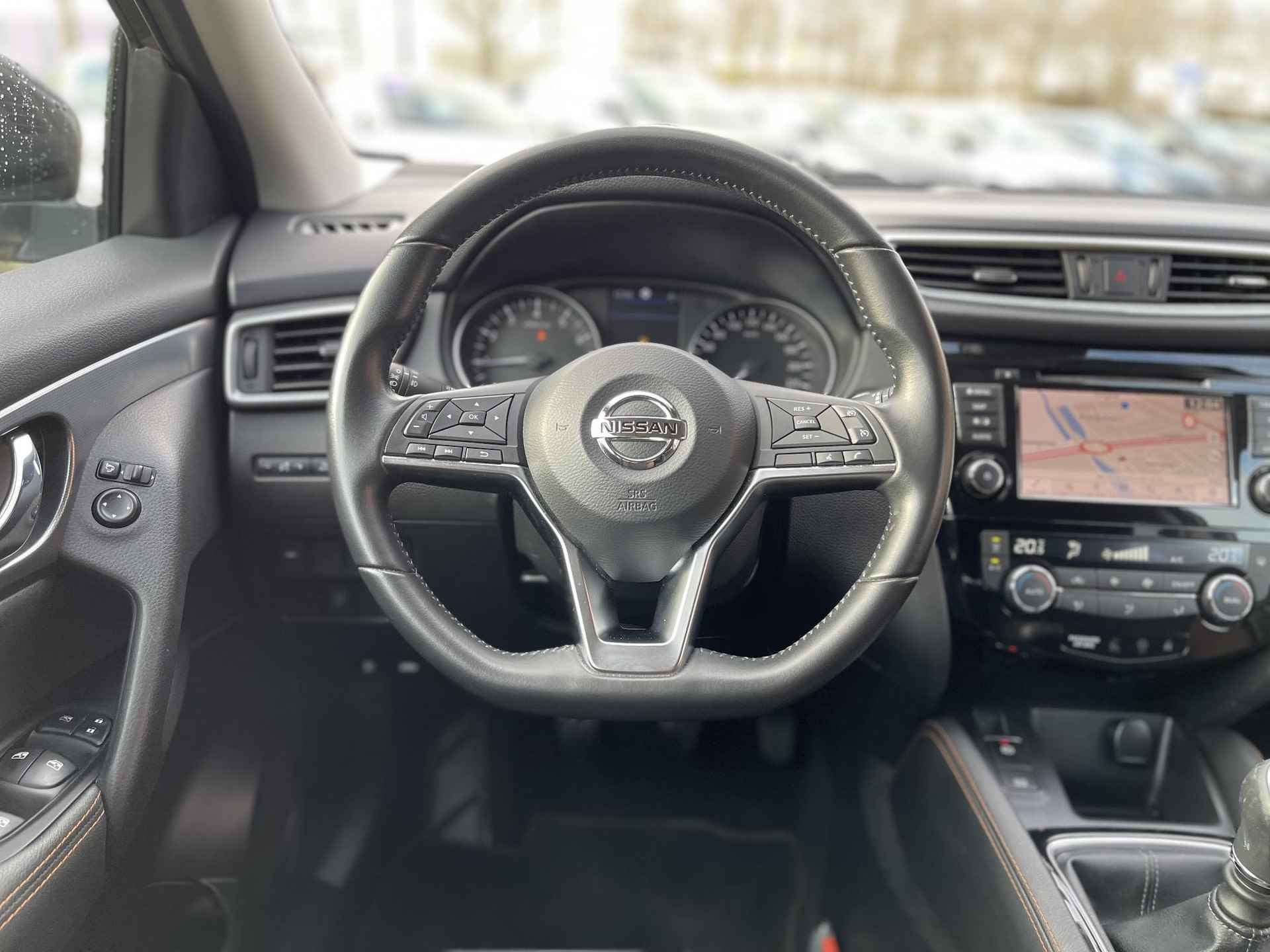 Nissan Qashqai 1.3 DIG-T N-Motion | Panoramadak | Apple Carplay/Android Auto | LED Koplampen | 19'' Velgen | 360° Camera | Keyless Entry | Rijklaarprijs! - 15/26