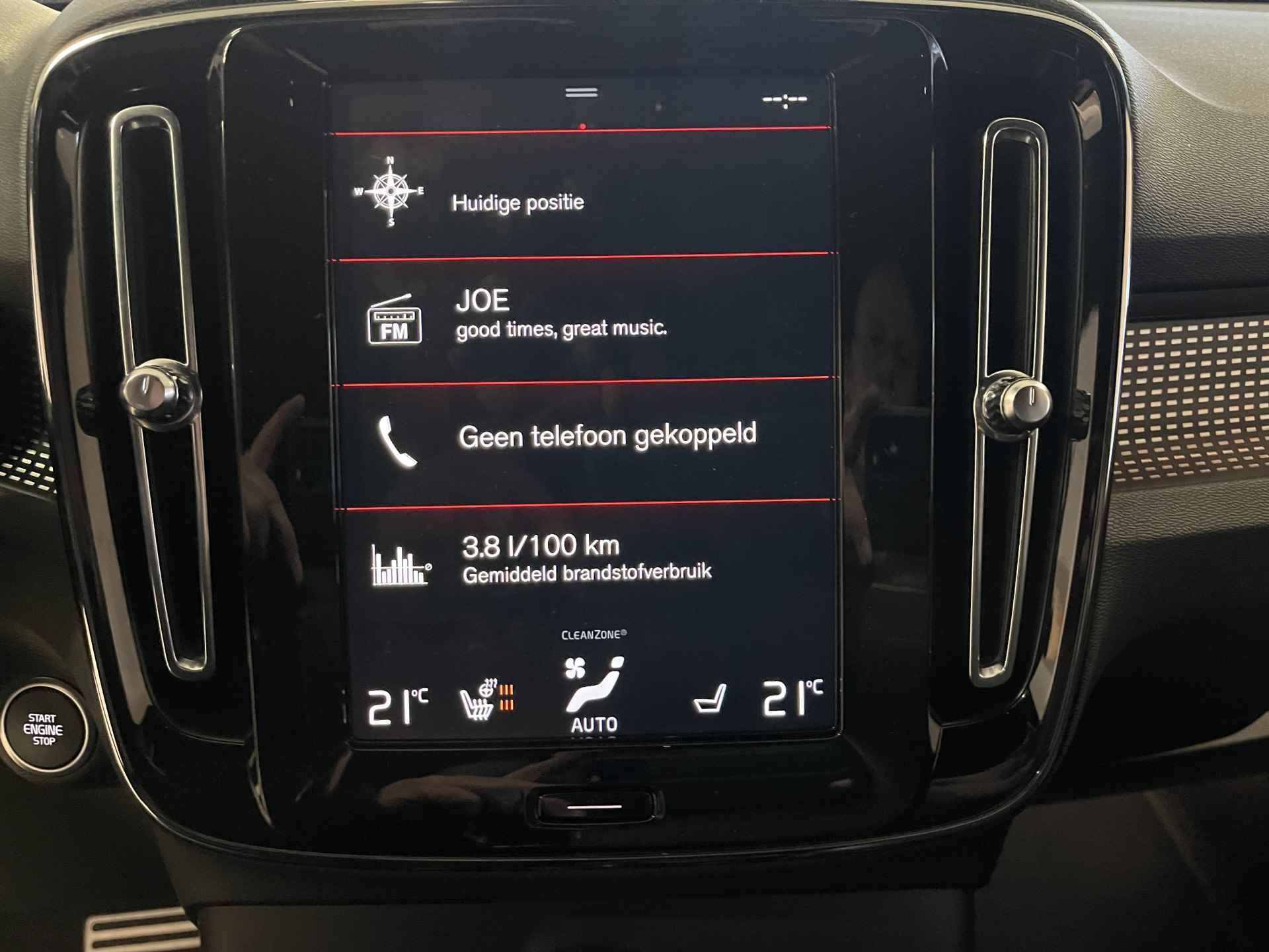 Volvo XC40 1.5 T4 Recharge R-Design 212 PK van eerste eigenaar - 17/19