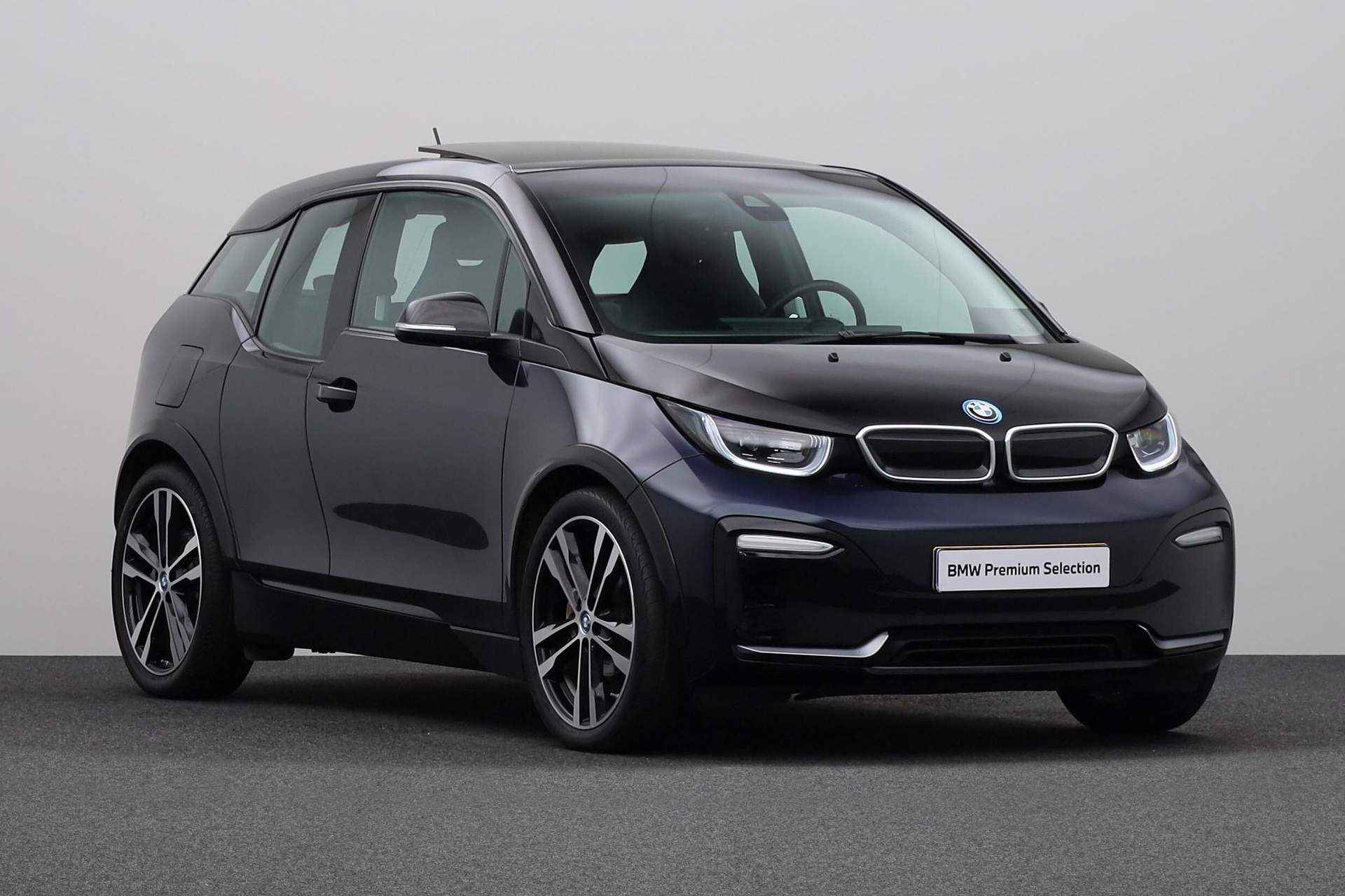 BMW i3 S Executive Edition 120Ah 42 kWh | Navigatiesysteem Professional | Achteruitrijcamera | Comfort Access | DAB | Schuif-/ Panoramadak | Driving Assistant Plus | PDC voor / achter | - 13/25