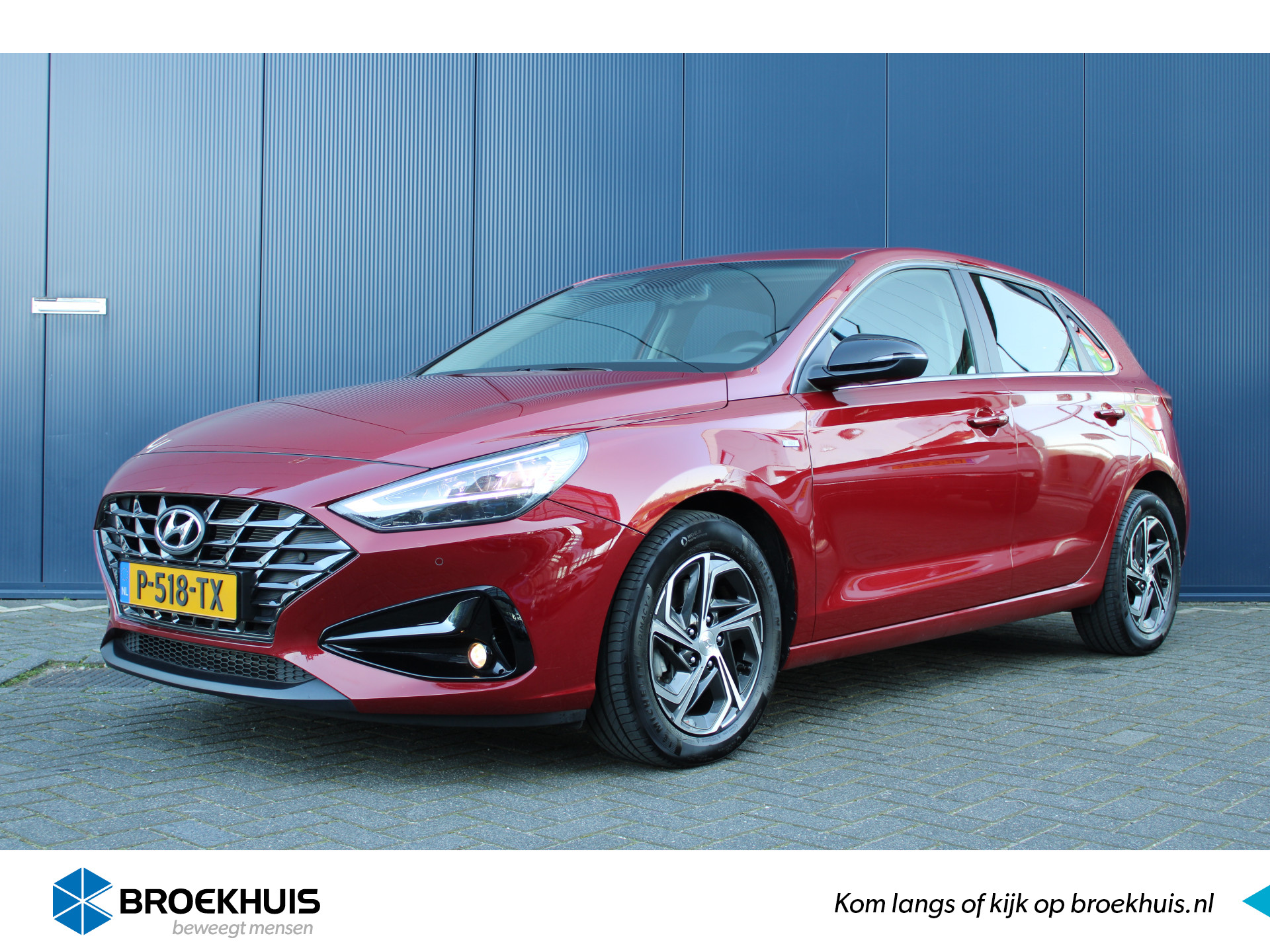 Hyundai i30 1.5 T-GDI 160pk MHEV Premium | Leder | Climate | Camera | Keyless | Full Led | NL. Auto | Navigatie | 17" Lichtmetaal | Winterpa bij viaBOVAG.nl