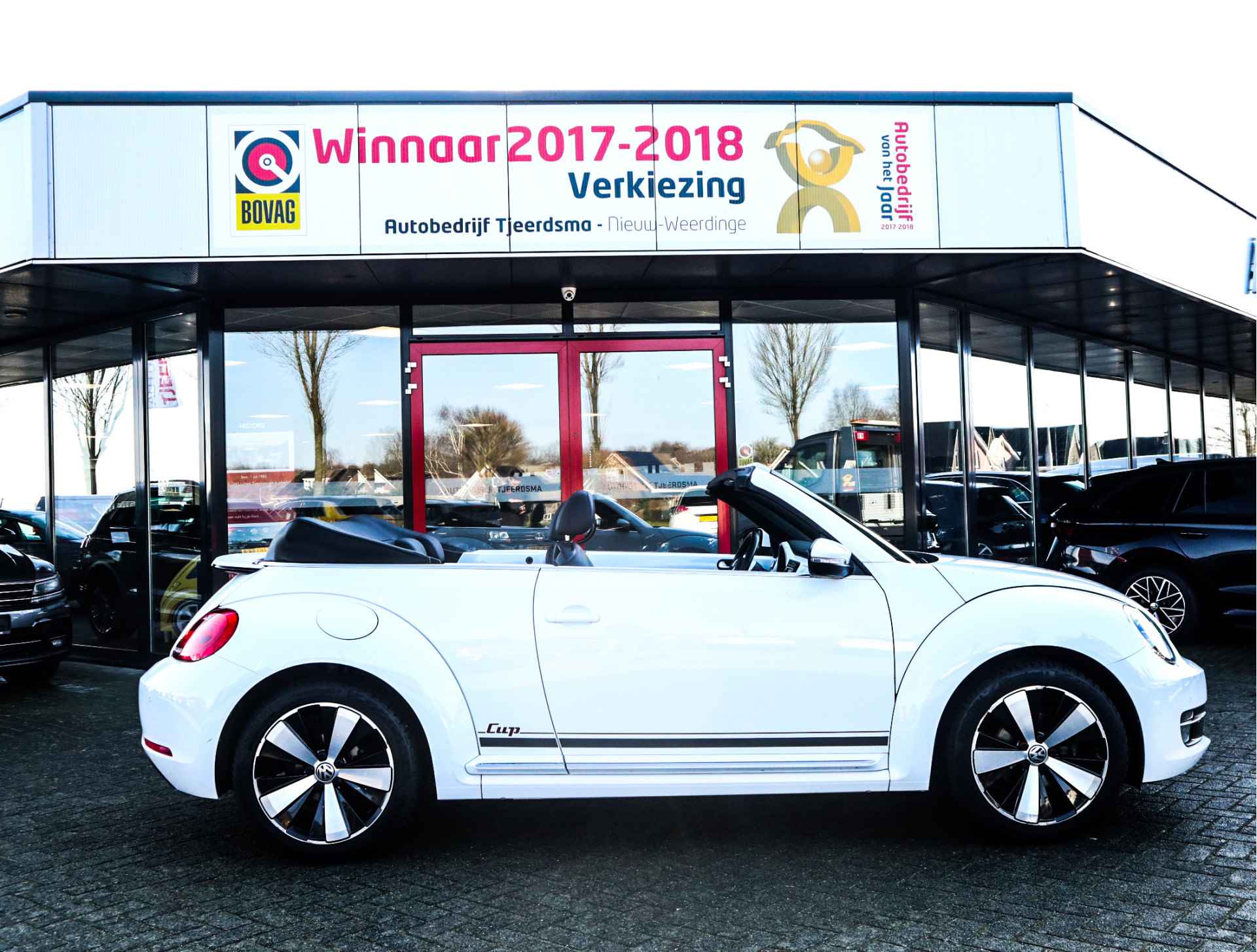 Volkswagen Beetle Cabriolet 1.2 TSI Design BlueMotion - 8/33