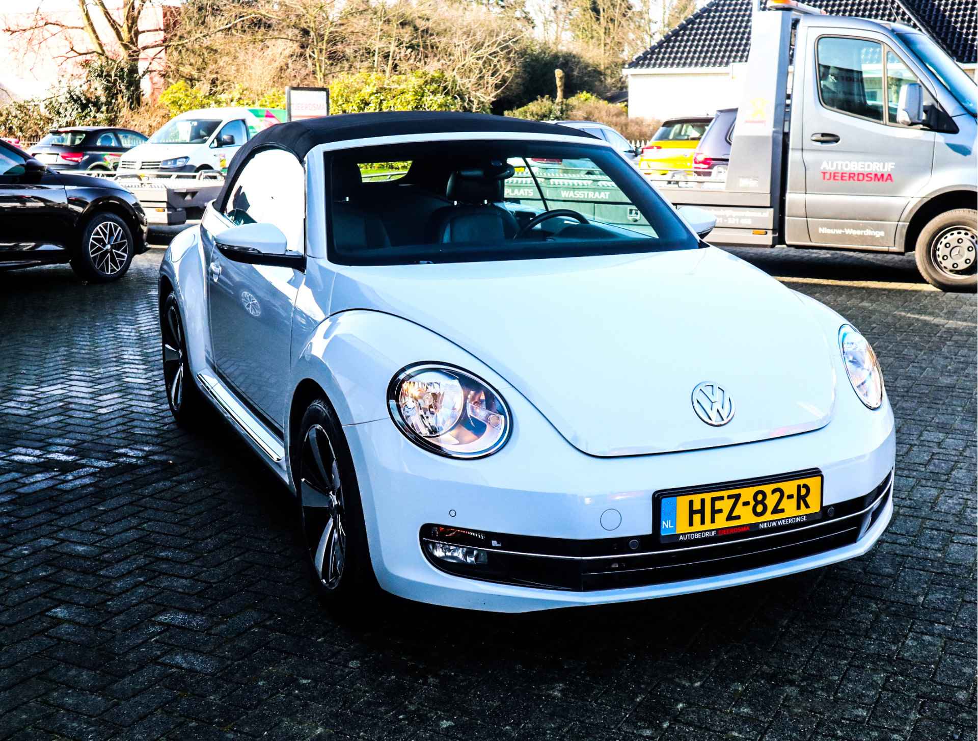 Volkswagen Beetle Cabriolet 1.2 TSI Design BlueMotion - 33/33