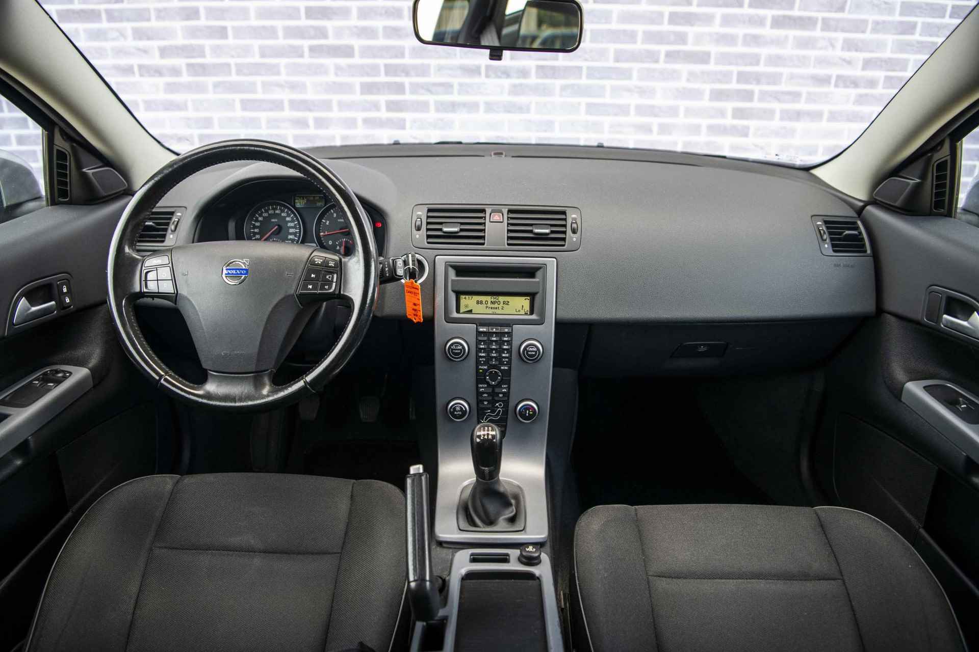 Volvo C30 2.0 Kinetic | Cruise Control | Climate Control | Bluetooth | 16 inch velgen | Dealeronderhouden | - 7/28