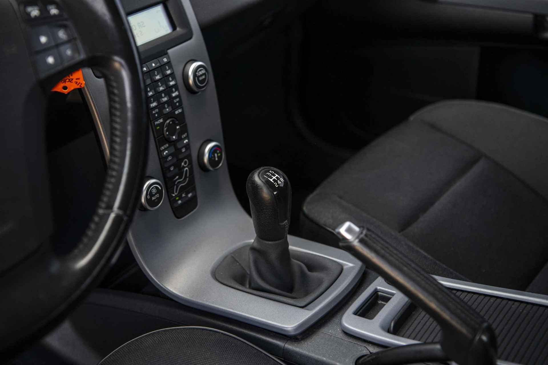 Volvo C30 2.0 Kinetic | Cruise Control | Climate Control | Bluetooth | 16 inch velgen | Dealeronderhouden | - 26/28