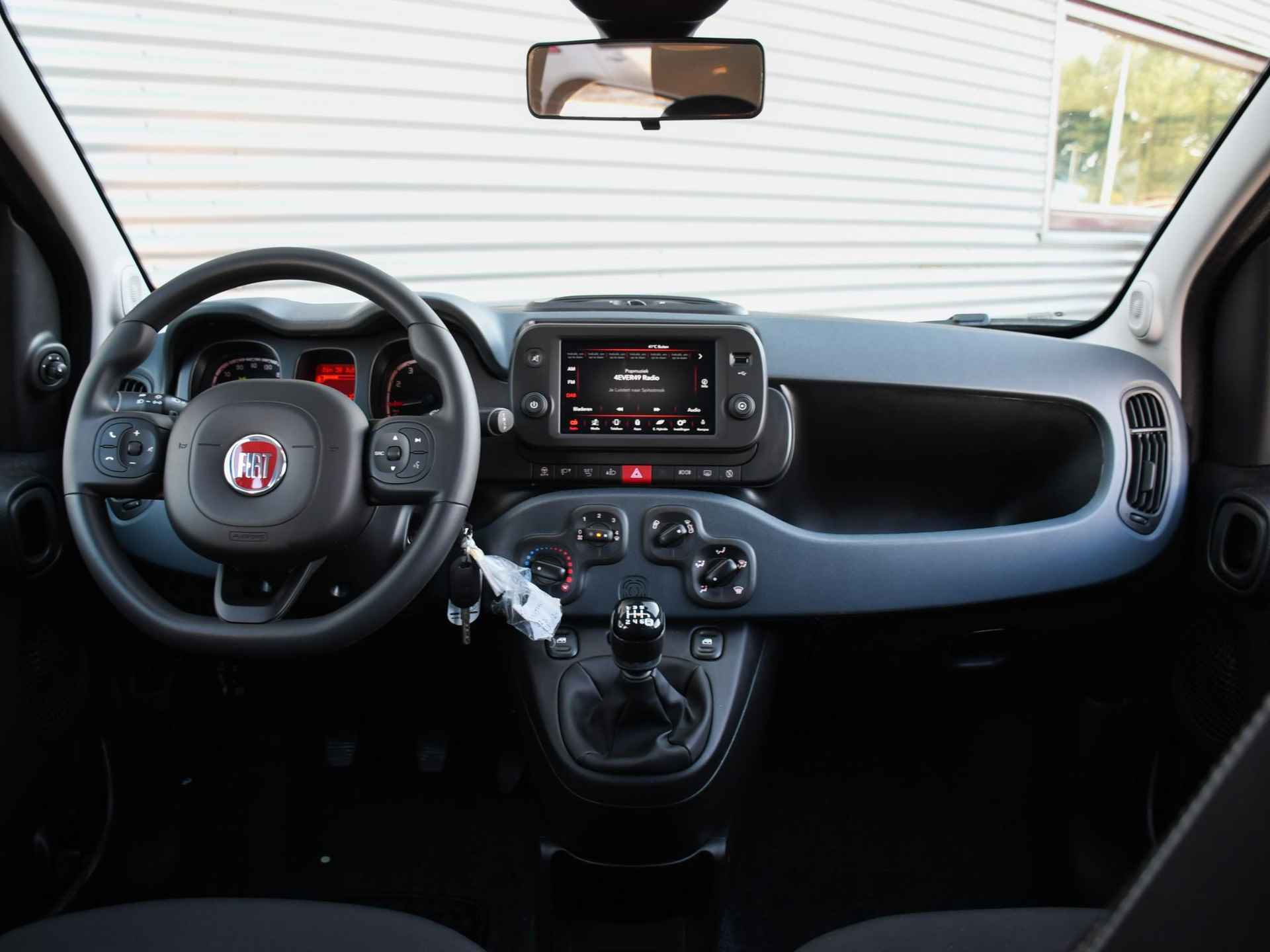 Fiat Panda Cross 1.0 Hybrid 70pk PDC ACHTER | APPLE-CARPLAY | DAB | 15''LM | AIRCO - 11/23