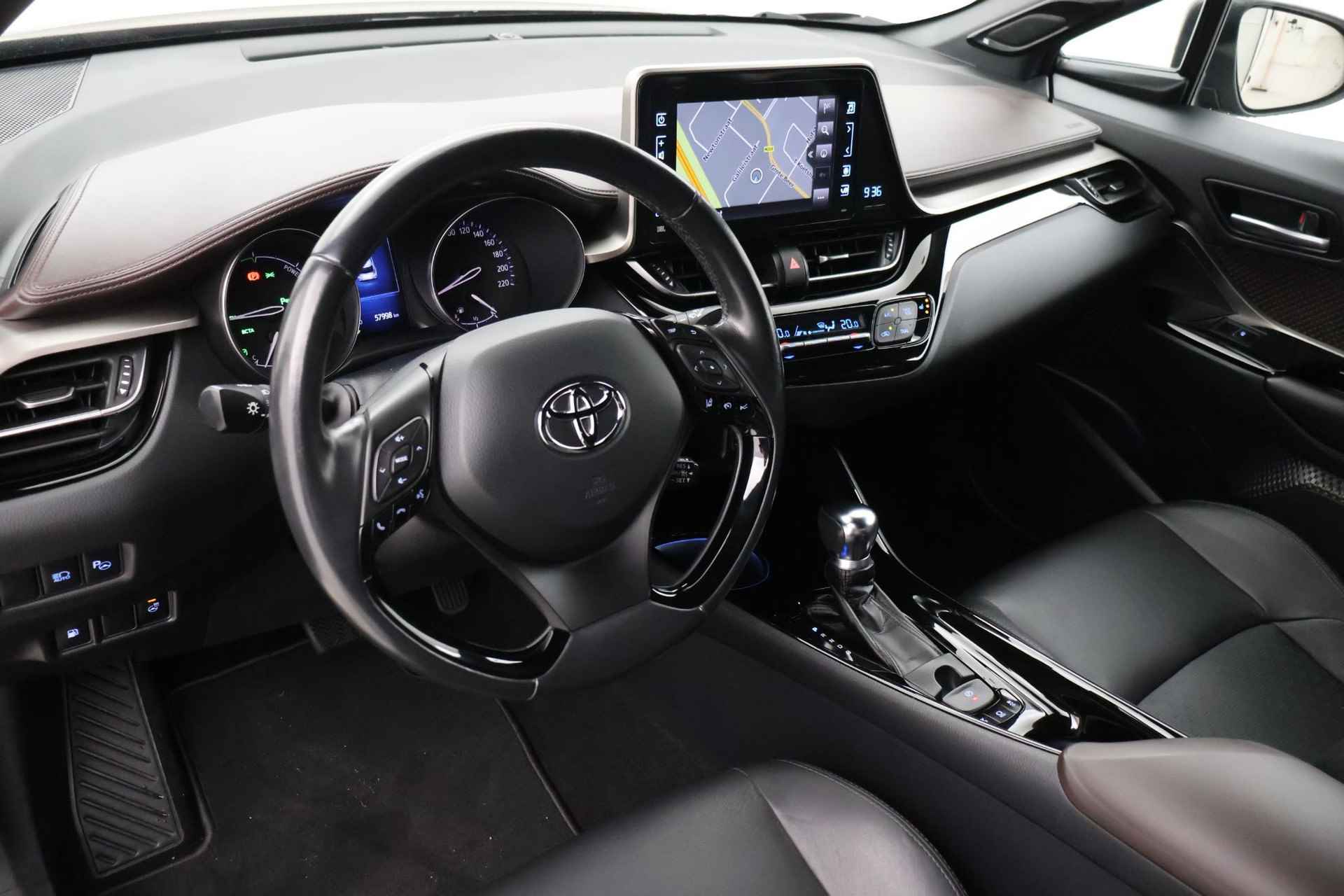 Toyota C-HR 1.8 Hybrid Executive | Trekhaak | Leder - 2/40