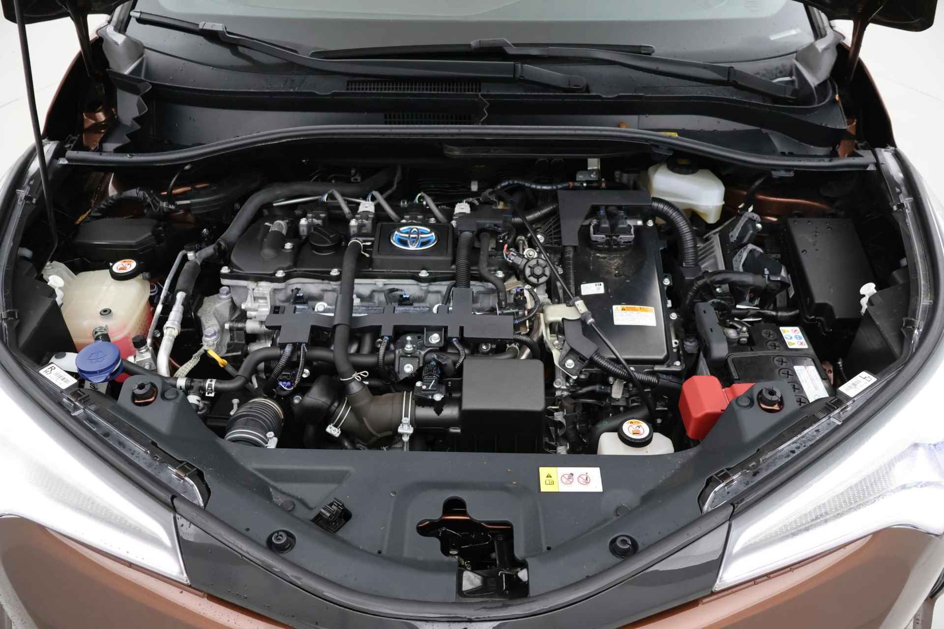 Toyota C-HR 1.8 Hybrid Executive | Trekhaak | Leder - 39/40