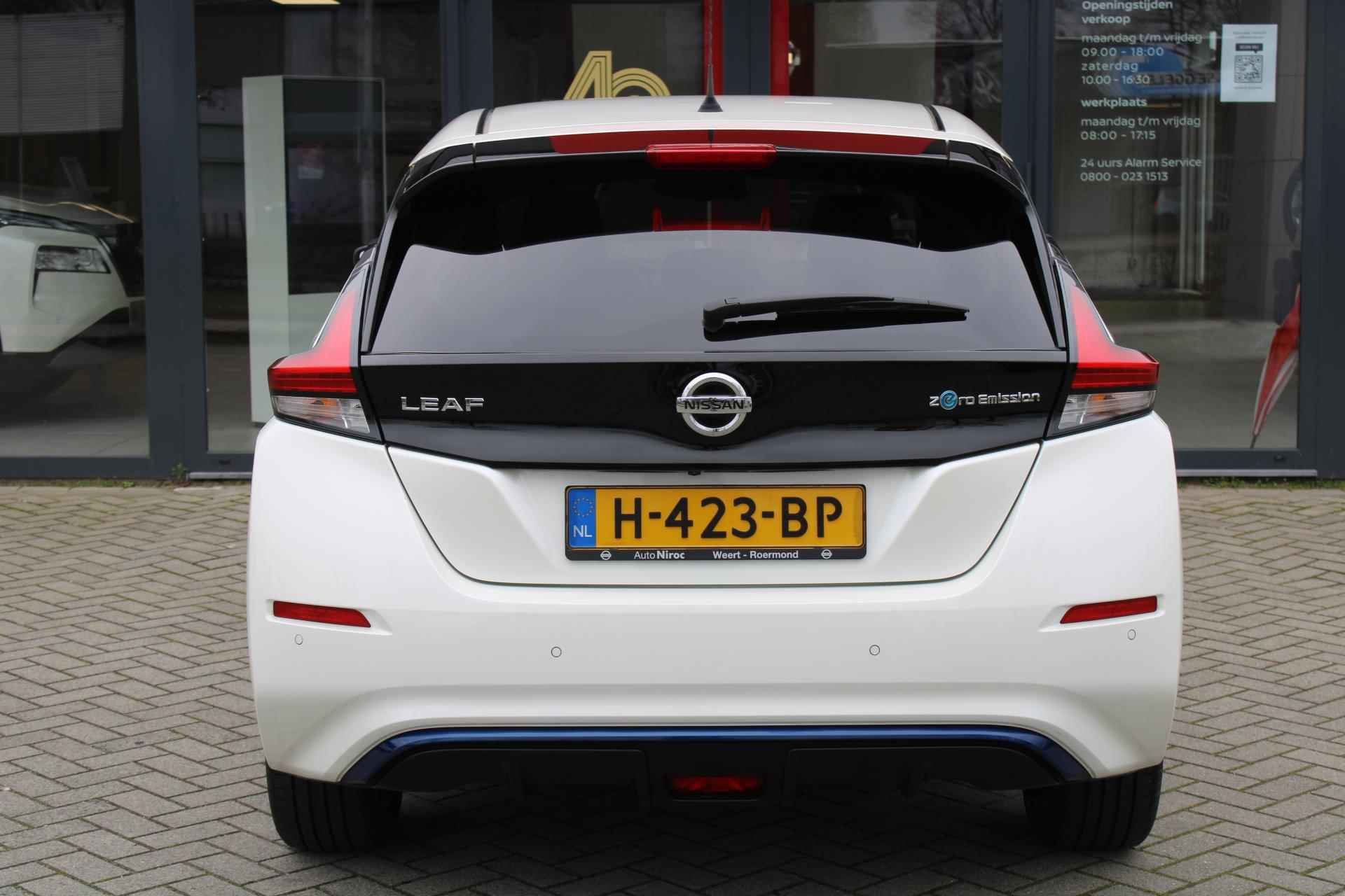 Nissan LEAF Tekna 40 kWh | PROPILOT | LEDER/ULTRASUEDE | BTW-AUTO | € 2.000,- SUBSIDIE MOGELIJK | - 5/50
