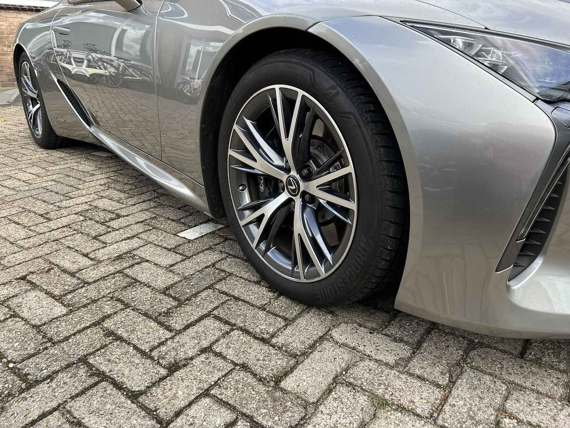 Lexus LC 500h 3.5 V6 300pk + 12 MND BOVAG - 23/32