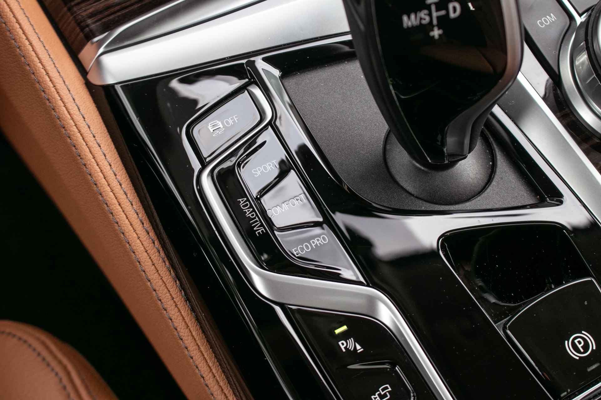 BMW 5 Serie Touring 540i xDrive High Executive Edition All-in rijklaarprijs | Panoramadak | Trekhaak wegkl. | Harman/Kardon - 31/62