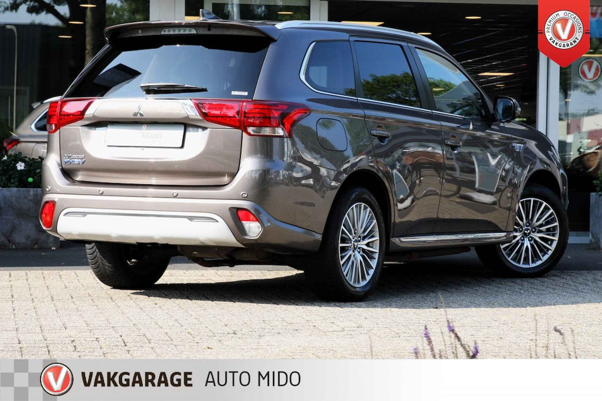 Mitsubishi Outlander 2.4 PHEV Instyle -Trekhaak afneembaar- -All season banden- - 7/60