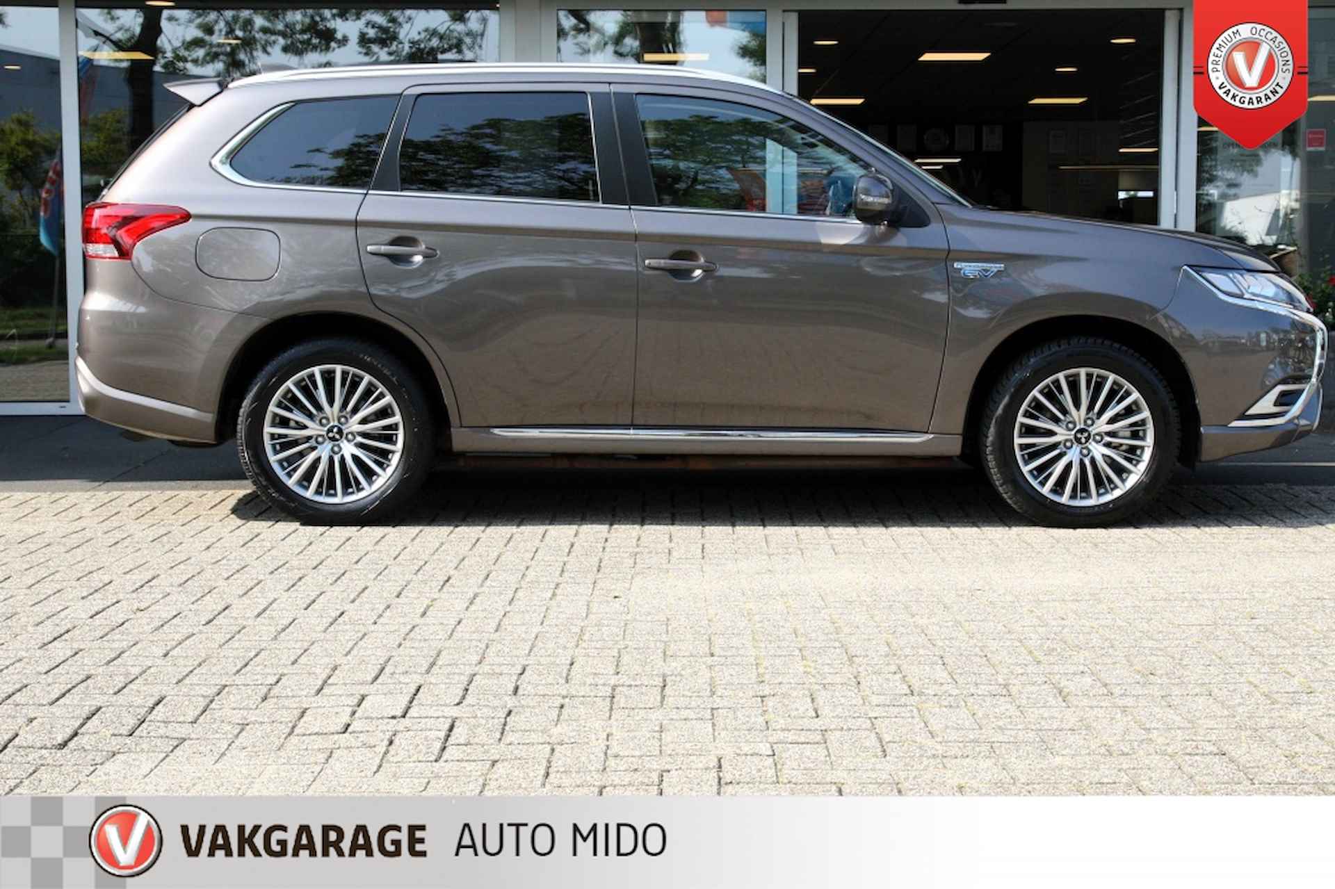 Mitsubishi Outlander 2.4 PHEV Instyle -Trekhaak afneembaar- -All season banden- - 13/60