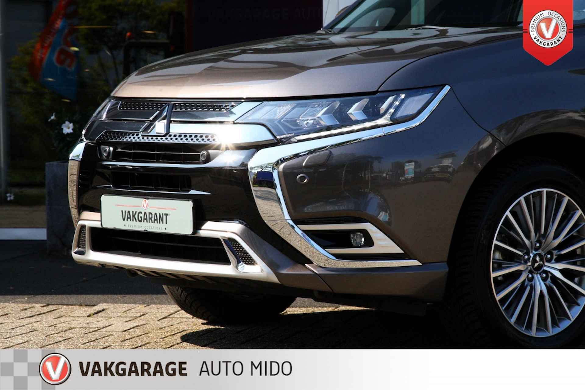 Mitsubishi Outlander 2.4 PHEV Instyle -Trekhaak afneembaar- -All season banden- - 39/60