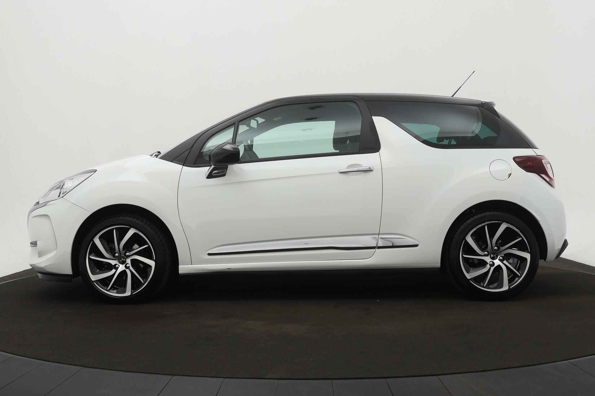 DS 3 1.2 110PK Connected Chic Aut. | Navi via App | Camera | Climate control | Sportstoelen | Carplay | LED | LMV 16inch - 2/30