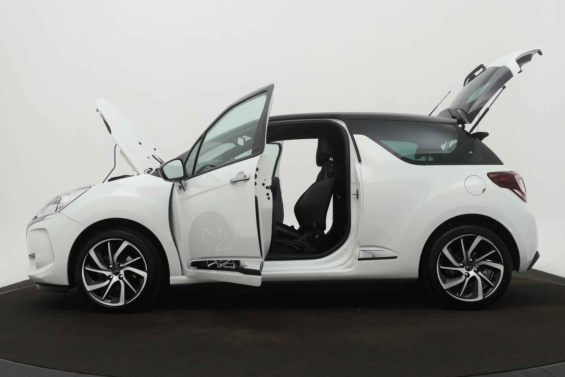 DS 3 1.2 110PK Connected Chic Aut. | Navi via App | Camera | Climate control | Sportstoelen | Carplay | LED | LMV 16inch - 21/30