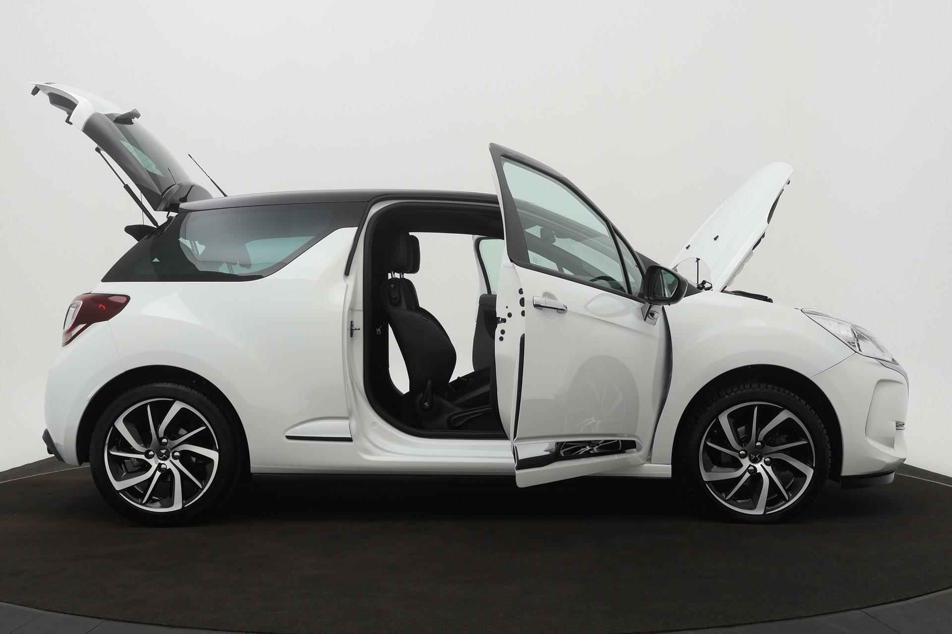 DS 3 1.2 110PK Connected Chic Aut. | Navi via App | Camera | Climate control | Sportstoelen | Carplay | LED | LMV 16inch - 25/30