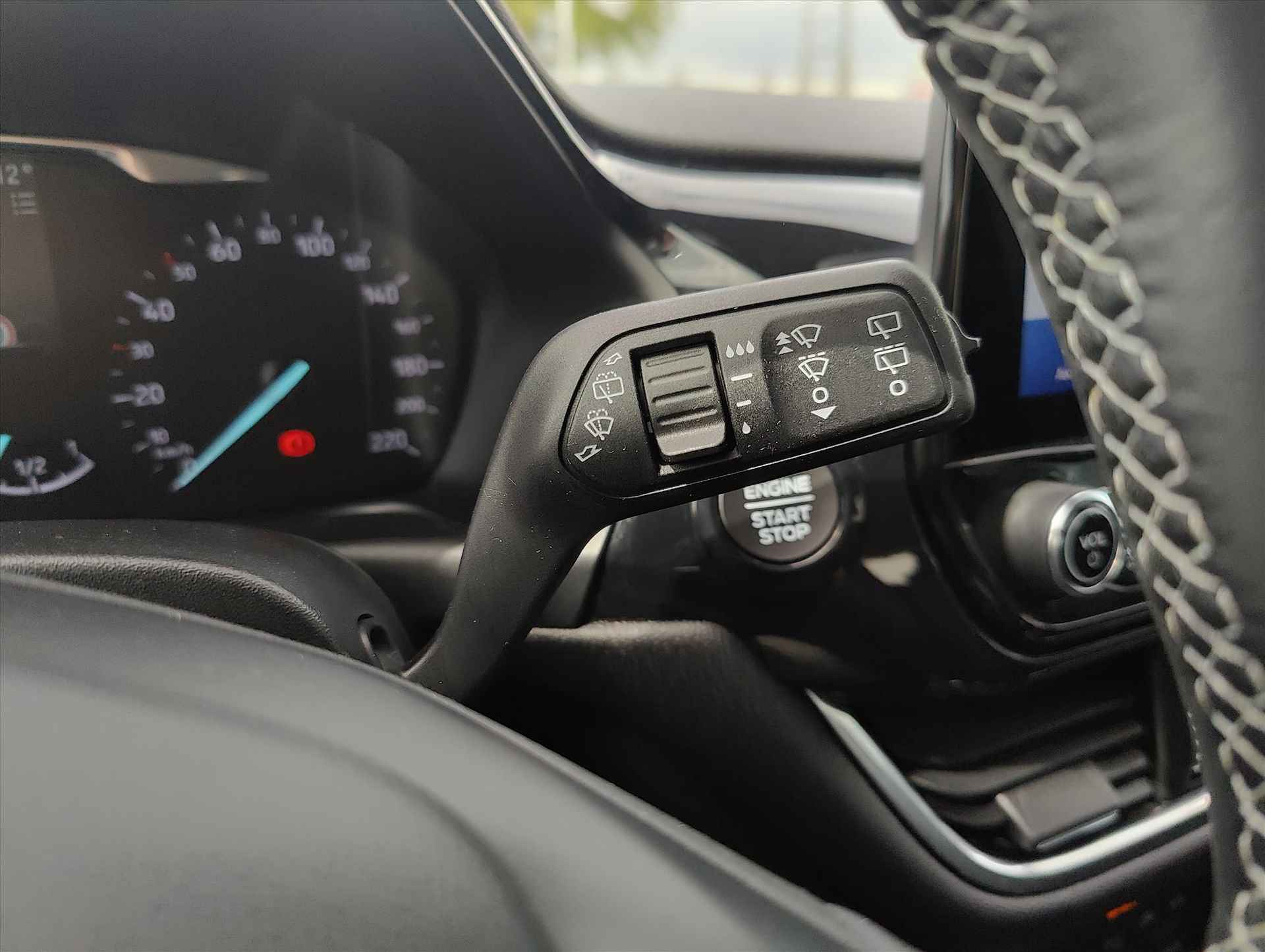 Ford Fiesta 1.0 EcoBoost 100pk 5dr Titanium Navigatie | Achteruitrij camera | Licht metalen velgen | Airco | - 19/37