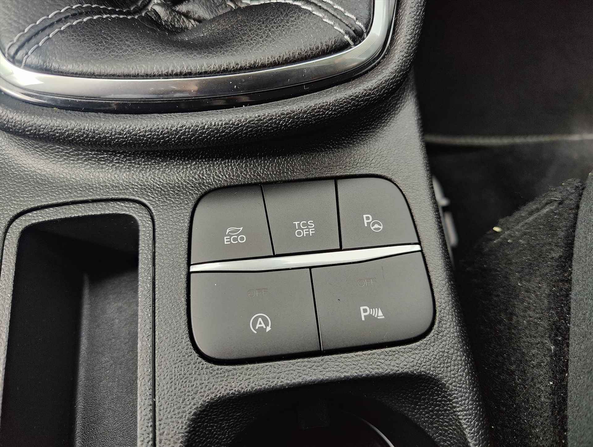 Ford Fiesta 1.0 EcoBoost 100pk 5dr Titanium Navigatie | Achteruitrij camera | Licht metalen velgen | Airco | - 26/37