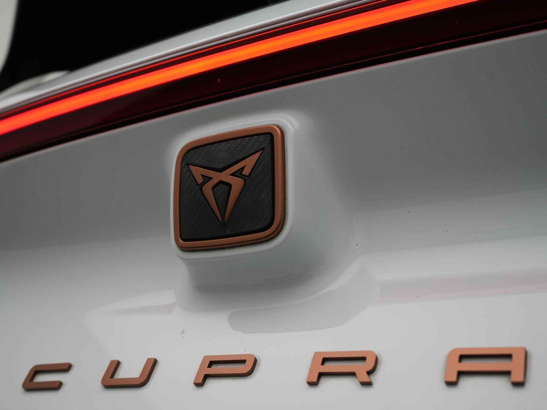 CUPRA Born Copper Edition One 62 kWh / Panodak / Elek. Stoelen / 360 Camera / HUD / - 65/72