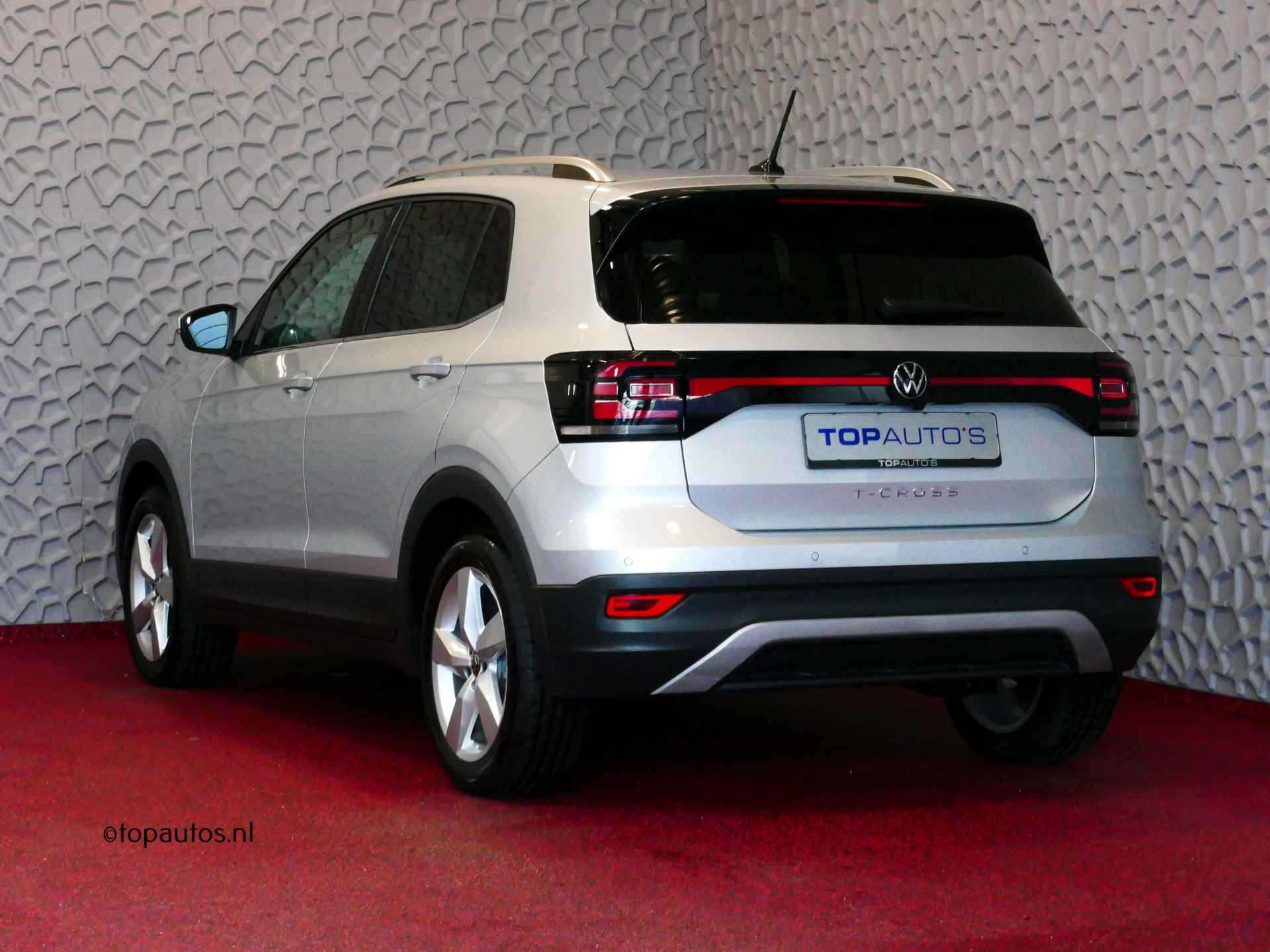 Volkswagen T-Cross 1.5 TSI 150PK STYLE LED NAVI VIR.COCKPIT CARPLAY CAMERA STOELVERW. ADAP.CRUIS DAB 10/2023 70 BIJNA NIEUWE VOLKSWAGEN'S UIT VOORRAAD LEVERBAAR - 2/68