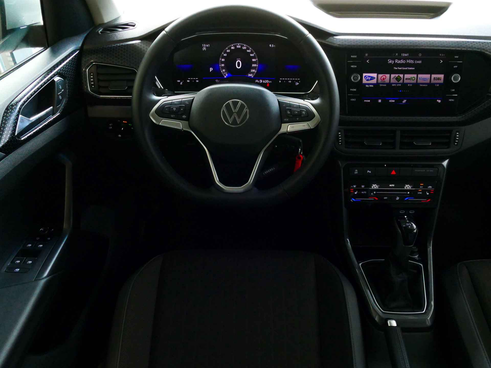 Volkswagen T-Cross 1.5 TSI 150PK STYLE LED NAVI VIR.COCKPIT CARPLAY CAMERA STOELVERW. ADAP.CRUIS DAB 10/2023 70 BIJNA NIEUWE VOLKSWAGEN'S UIT VOORRAAD LEVERBAAR - 18/68