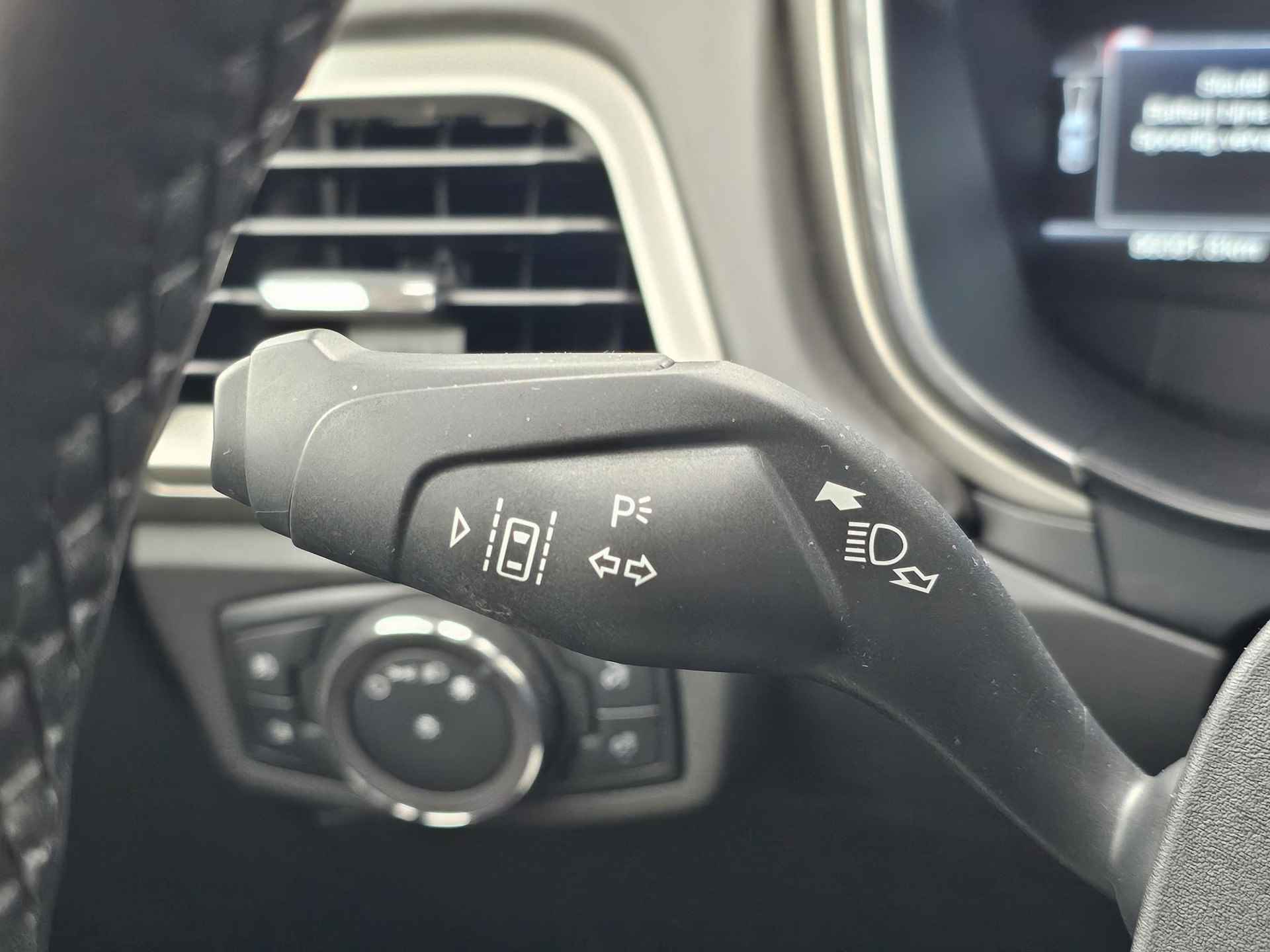 Ford Mondeo 2.0 IVCT HEV Vignale 1ste eigenaar | LED | Stoelmassage | Vol leder | Stoelkoeling | Camera | Automatisch inparkeren | Keyless go | Winterpack etc. - 17/42