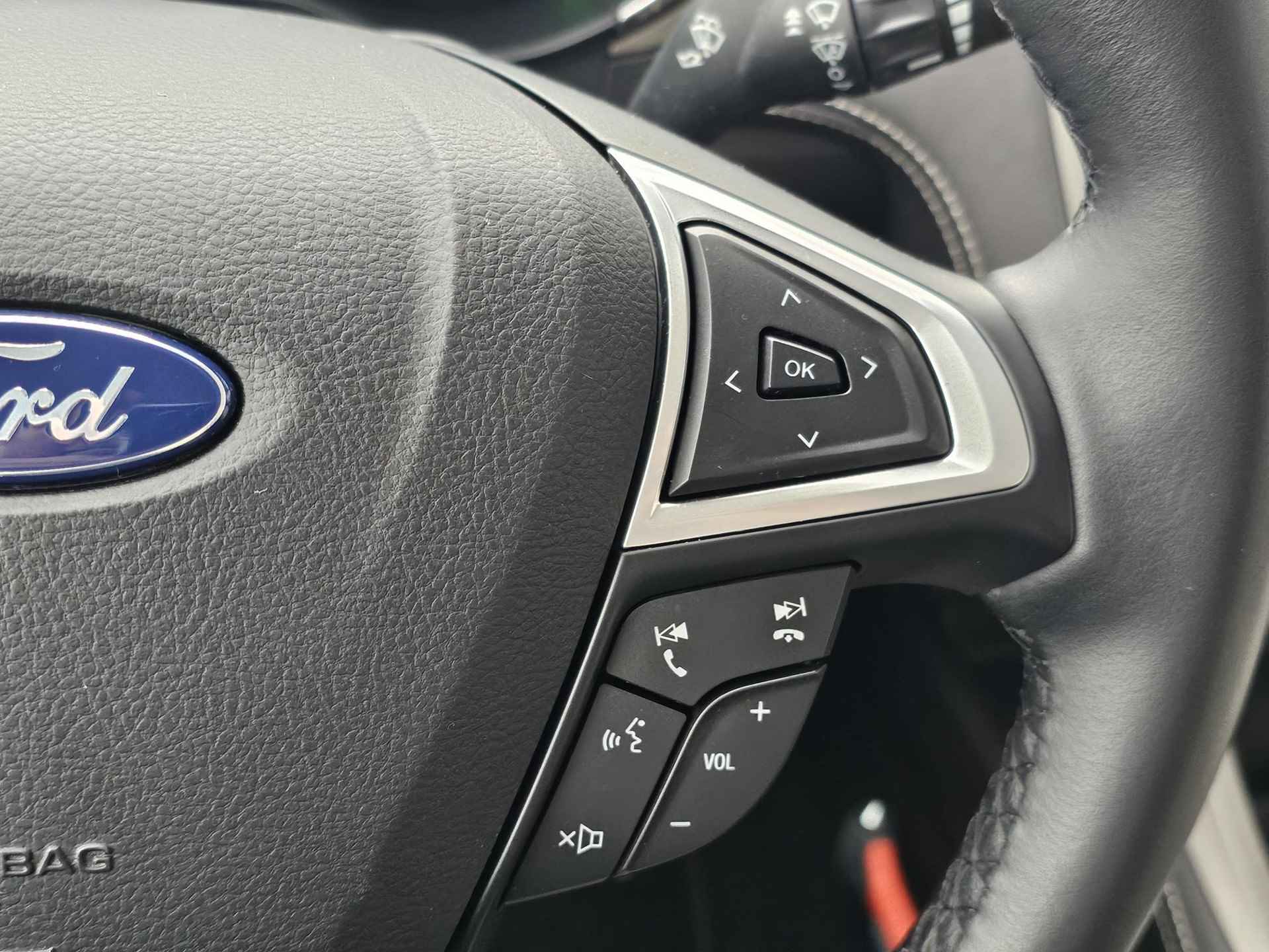 Ford Mondeo 2.0 IVCT HEV Vignale 1ste eigenaar | LED | Stoelmassage | Vol leder | Stoelkoeling | Camera | Automatisch inparkeren | Keyless go | Winterpack etc. - 20/42