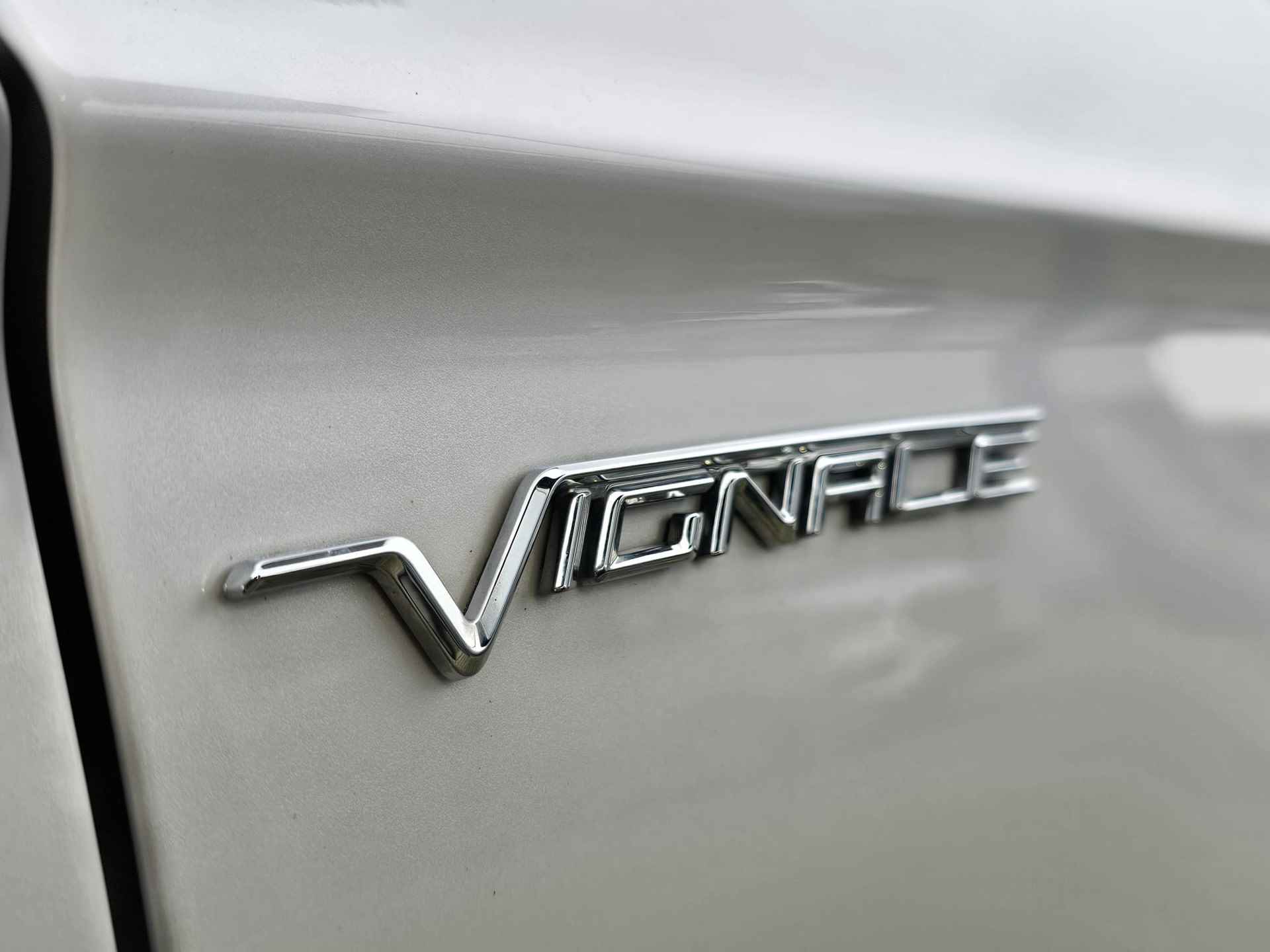 Ford Mondeo 2.0 IVCT HEV Vignale 1ste eigenaar | LED | Stoelmassage | Vol leder | Stoelkoeling | Camera | Automatisch inparkeren | Keyless go | Winterpack etc. - 40/42