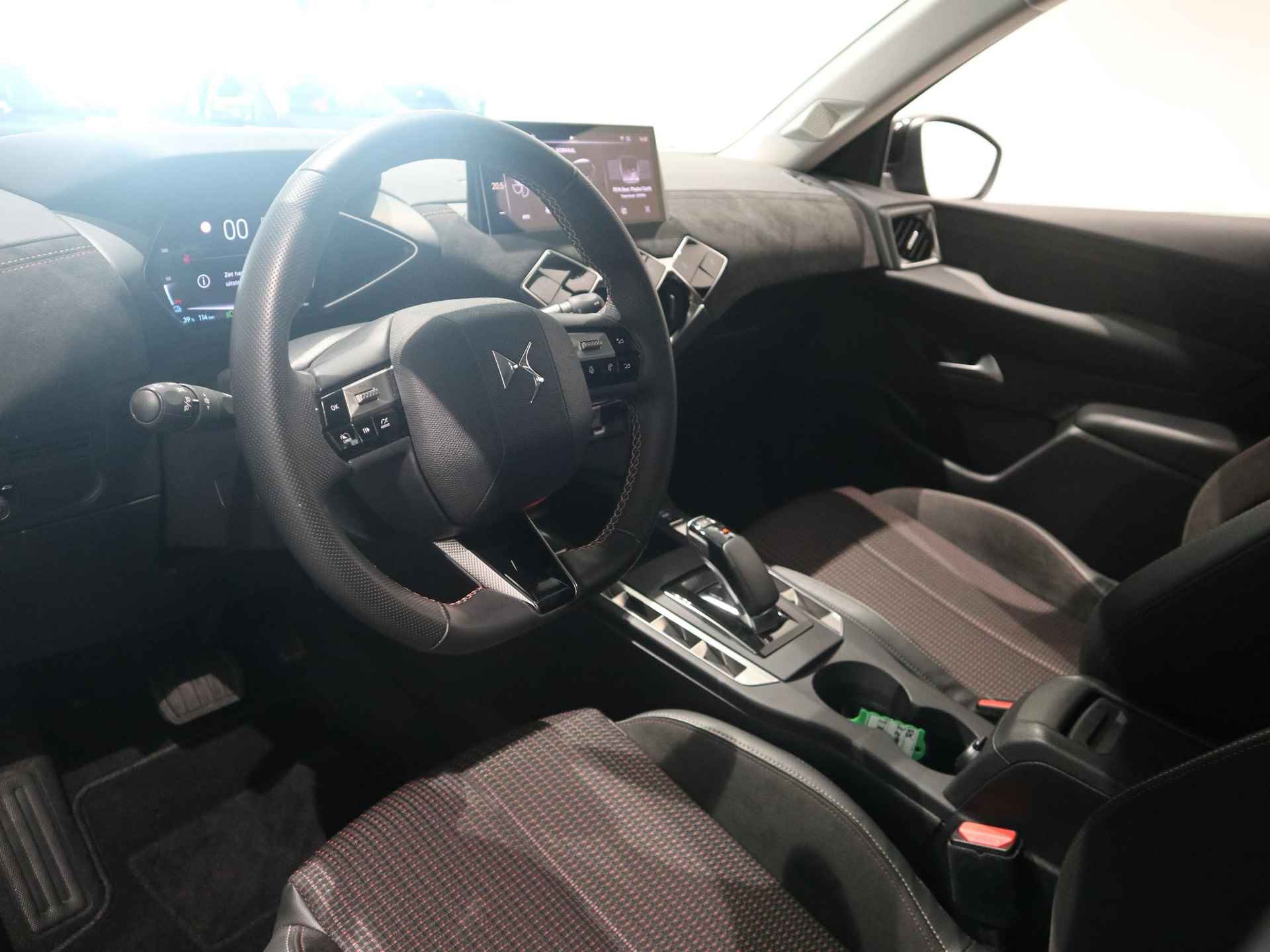 DS 3 E-Tense Performance Line 54 kWh - NAVIGATIE - ALCANTARA - APPLE CARPLAY/ ANDROID AUTO - 8/44