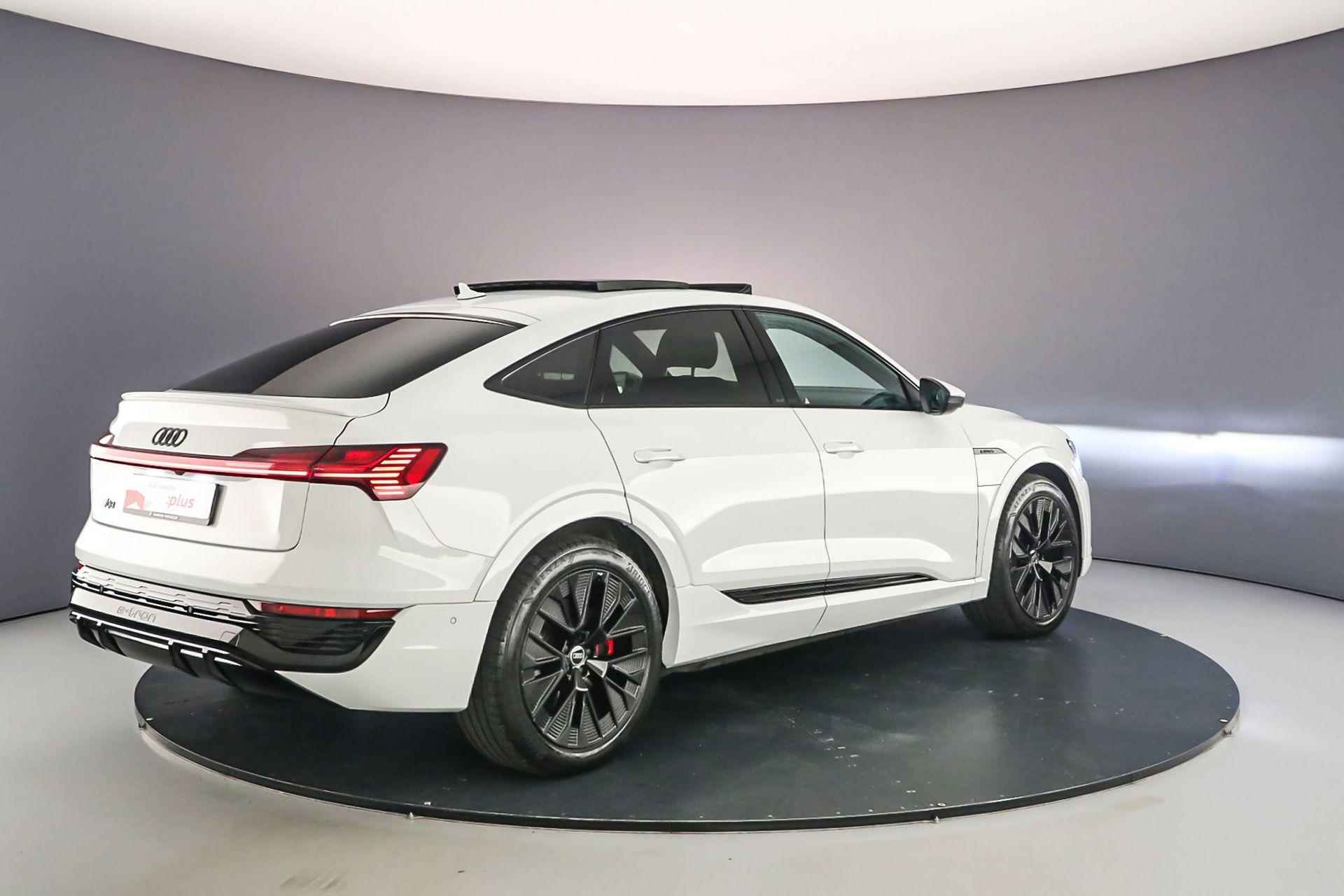 Audi Q8 Sportback e-tron 55 quattro S Edition | Pano | Tour/City | Camera | Adapt. Cruise | Optiek Zwart | 21 inch | S-Line | Keyless | Achteruitrijcamera | - 5/55