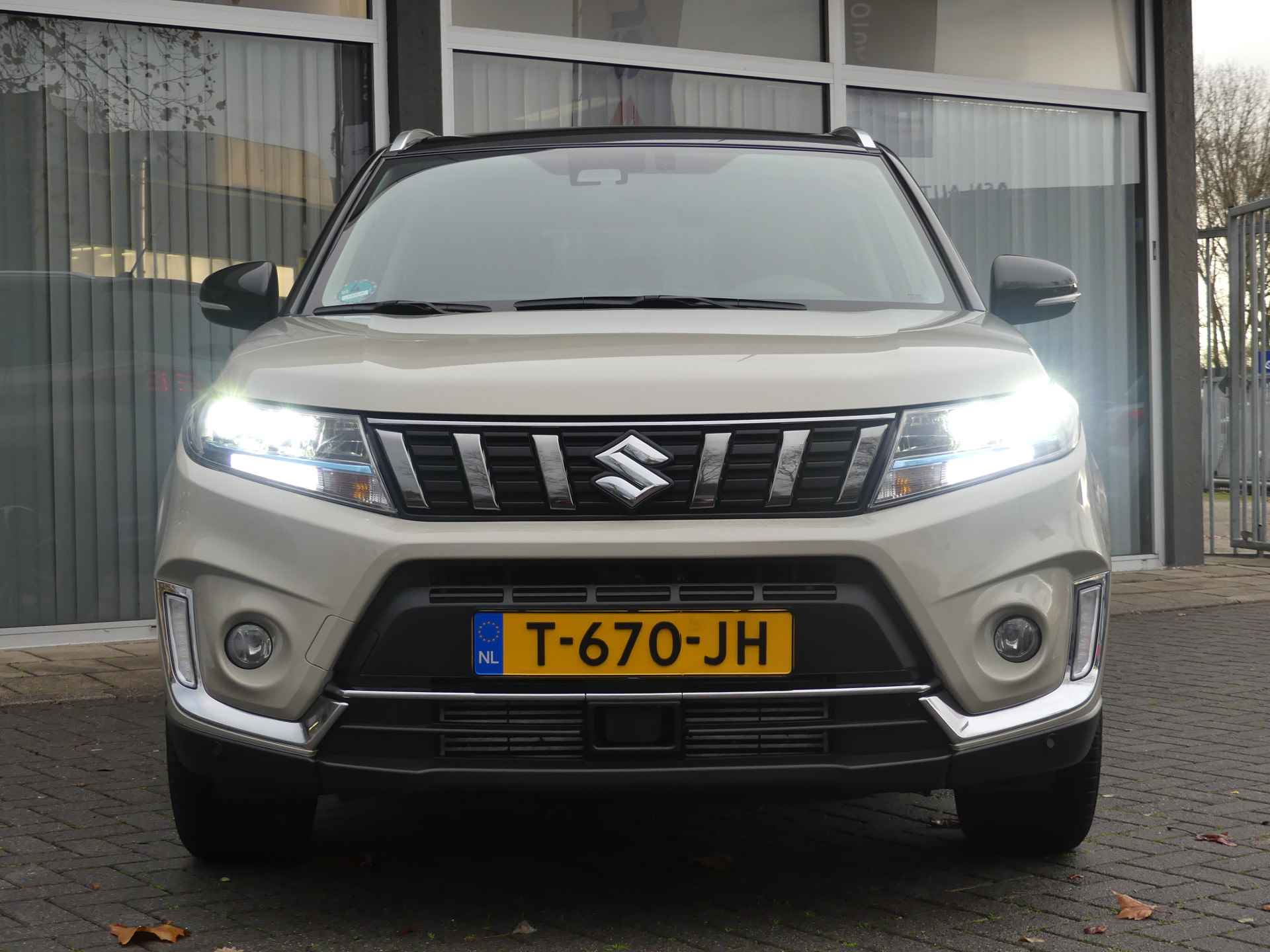 Suzuki Vitara 1.4 Boosterjet Style Smart Hybrid Origineel Nederlandse Auto, Navigatie, Climate Control, - 8/29