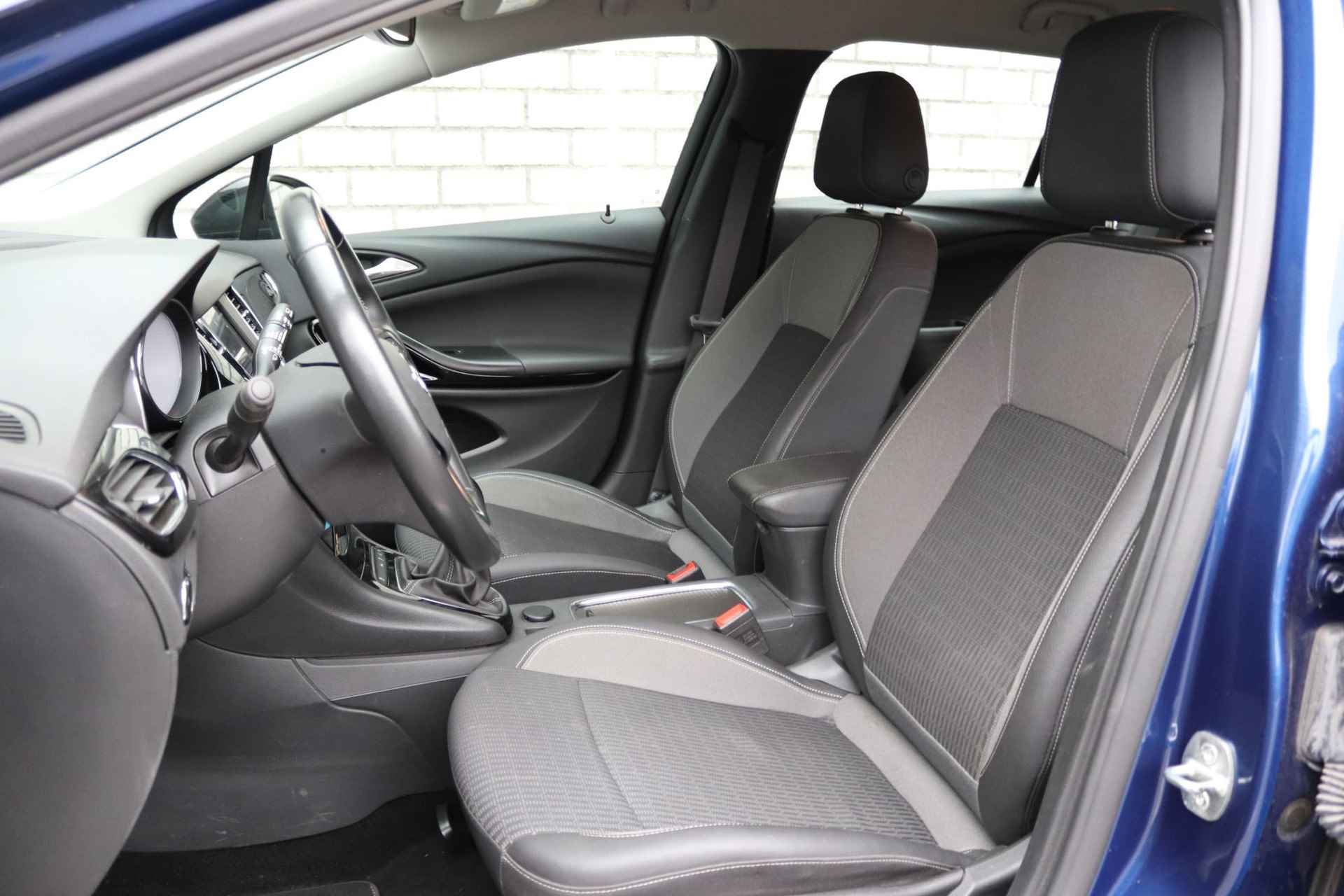 Opel Astra Sports Tourer 1.2 Turbo 110 Design & Tech | Apple Carplay | Climate Control | Camera | Parkeersensoren | LMV 16" | All-Seasons - 9/32