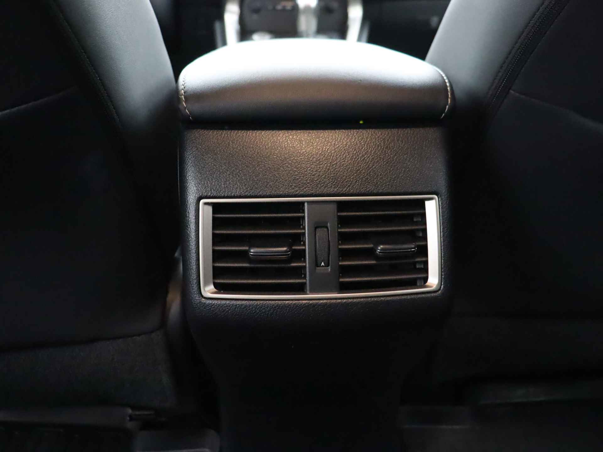 Lexus NX 300h AWD Luxury Line | Elektrisch verstelbare voorstoelen | Stoelverwarming | Navigatie | Parkeersensoren | - 33/42