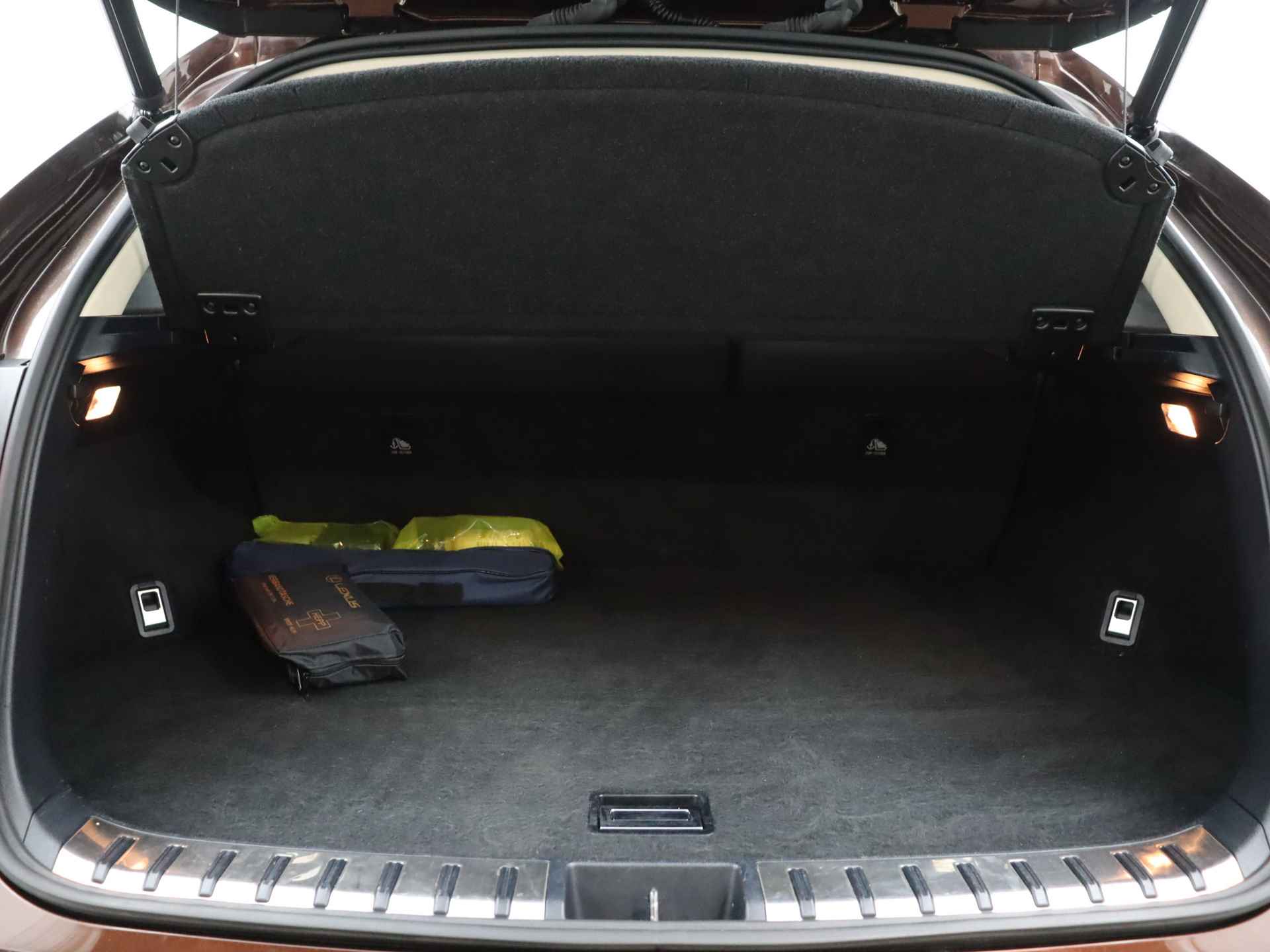 Lexus NX 300h AWD Luxury Line | Elektrisch verstelbare voorstoelen | Stoelverwarming | Navigatie | Parkeersensoren | - 35/42
