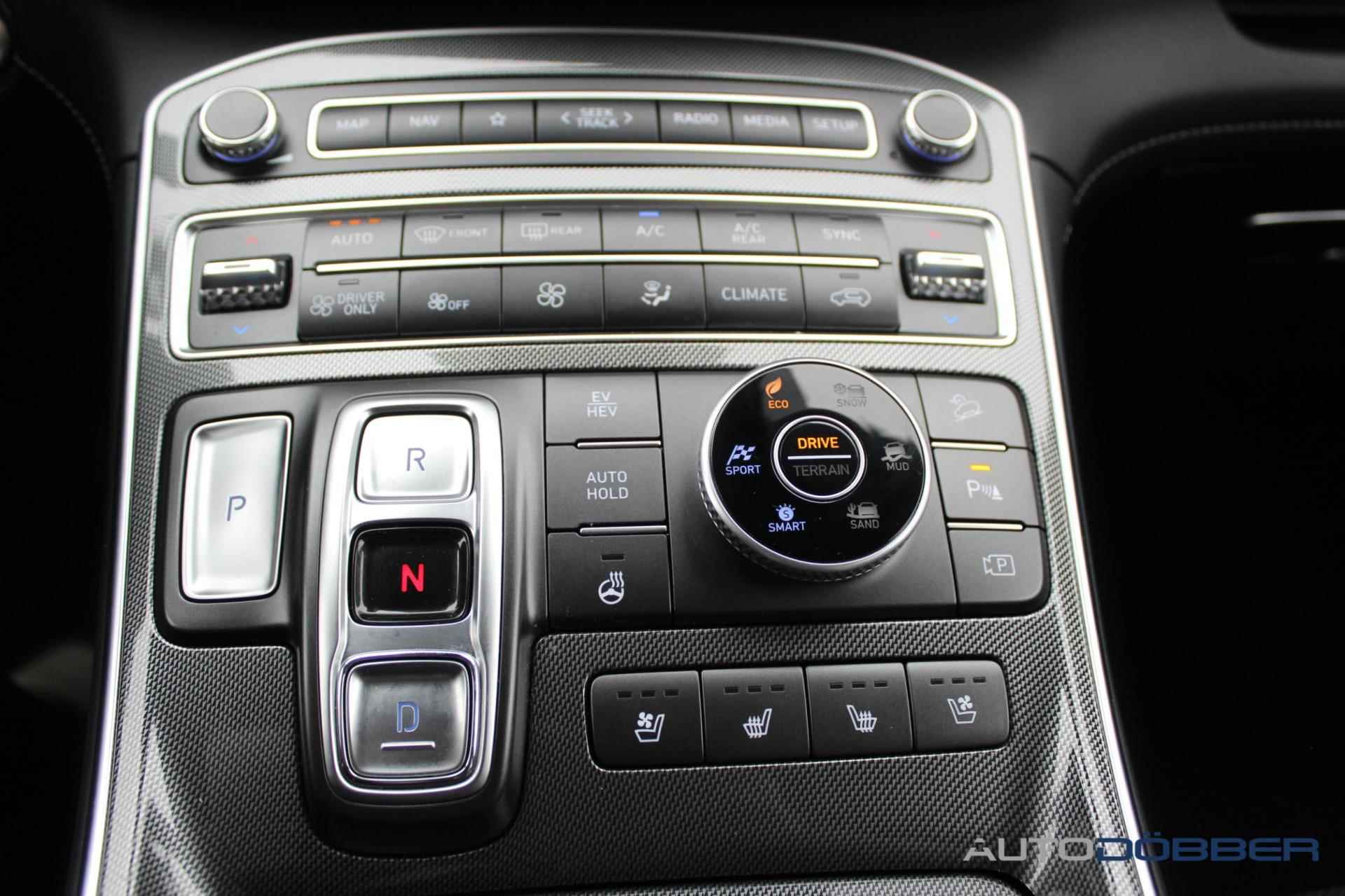 Hyundai Santa Fe 1.6 T-GDI PHEV Premium 7p. Navigatie, Vol-Leder, Krell-Audio, HeadUp-Display, Elektr. Achterklep - 16/30