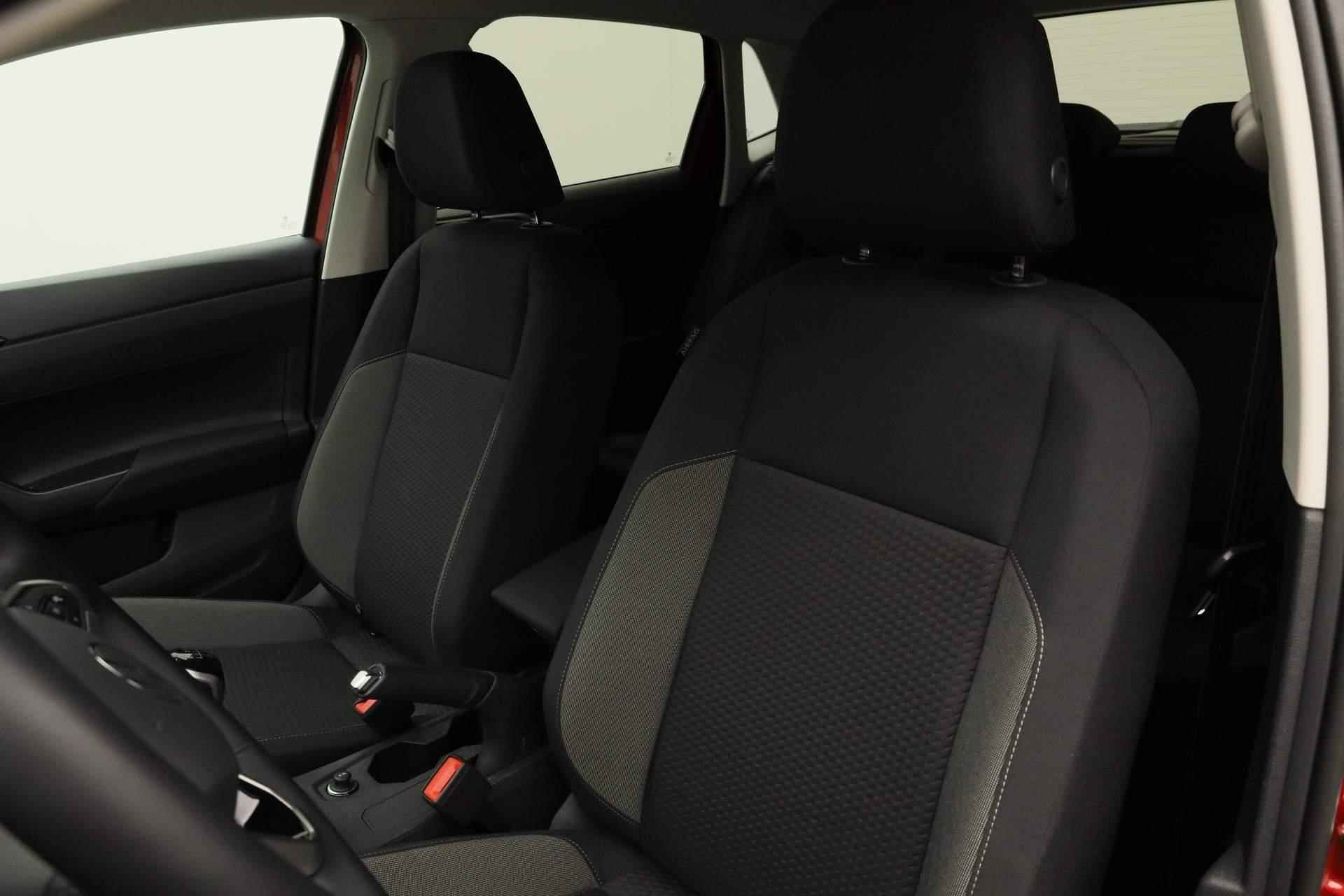 Volkswagen Polo 1.0 TSI Life 95PK Business | ACC | Navi | Stoelverwarming | Parkeersensoren voor/achter - 10/35