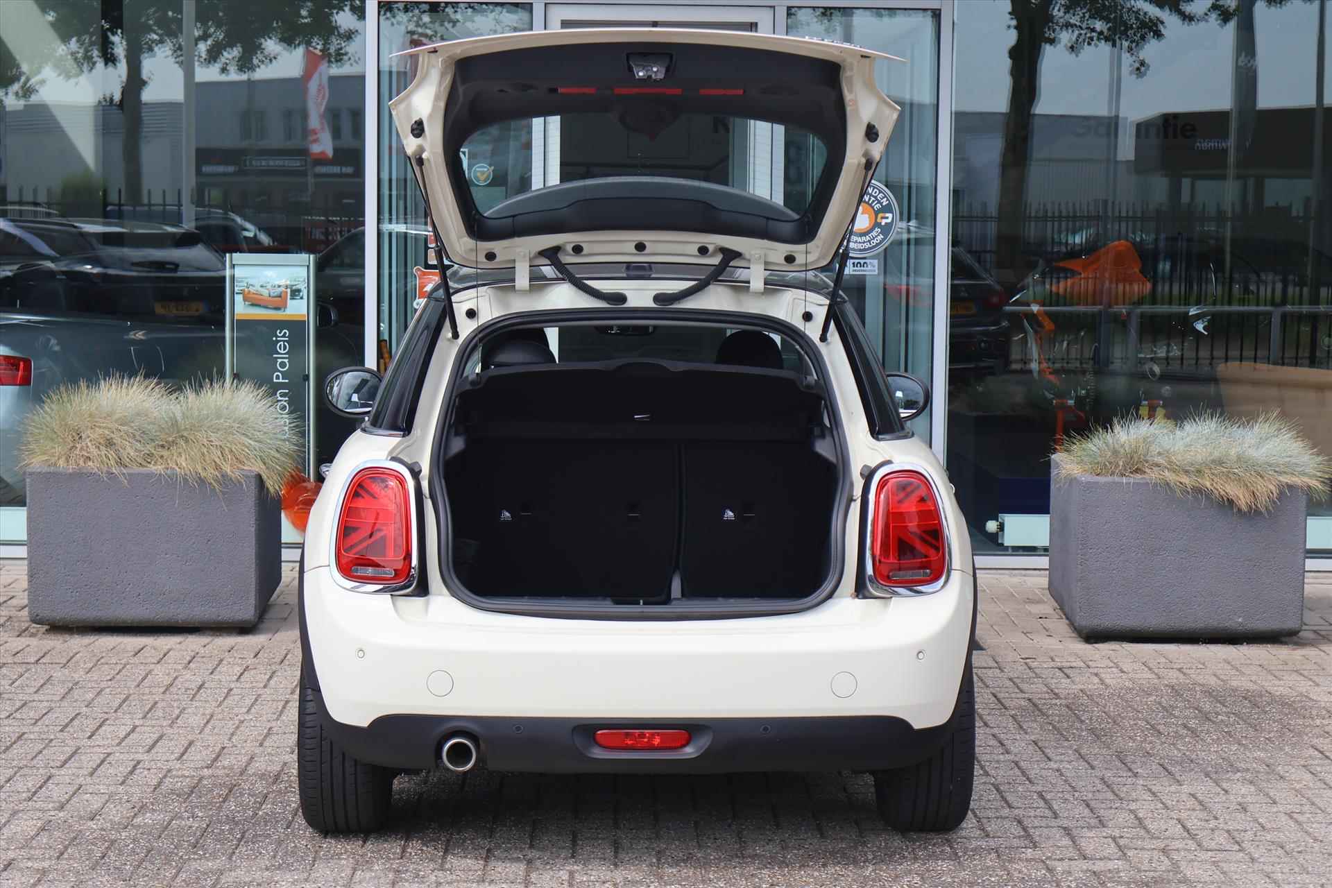 Mini Mini 5-Deurs (f55) 1.5 Cooper 136pk I 1e eigenaar I Navi I LED I Union Jack I Cruise - 16/48