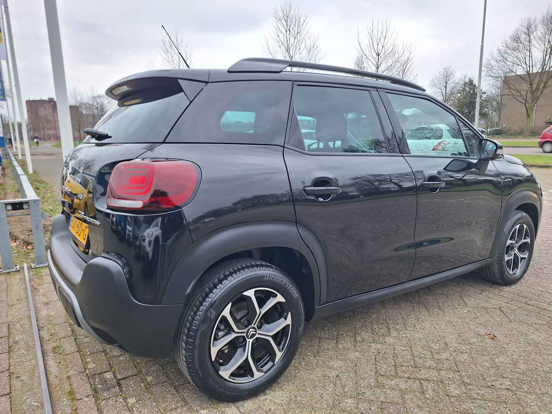 Citroën C3 Aircross 1.2 PureTech Shine - 4/27