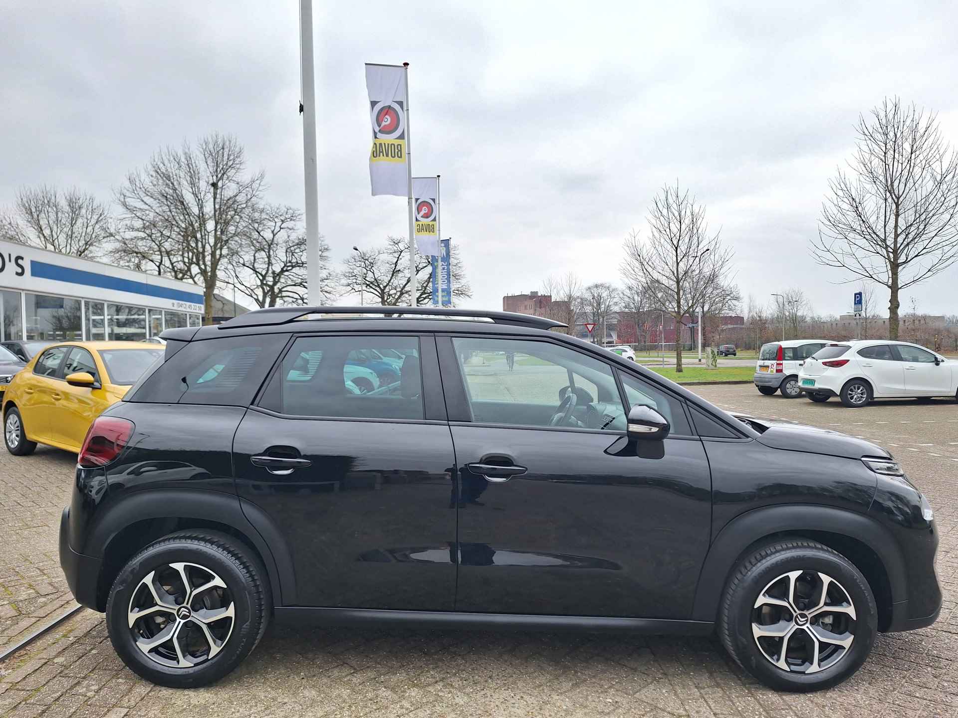 Citroën C3 Aircross 1.2 PureTech Shine - 8/27