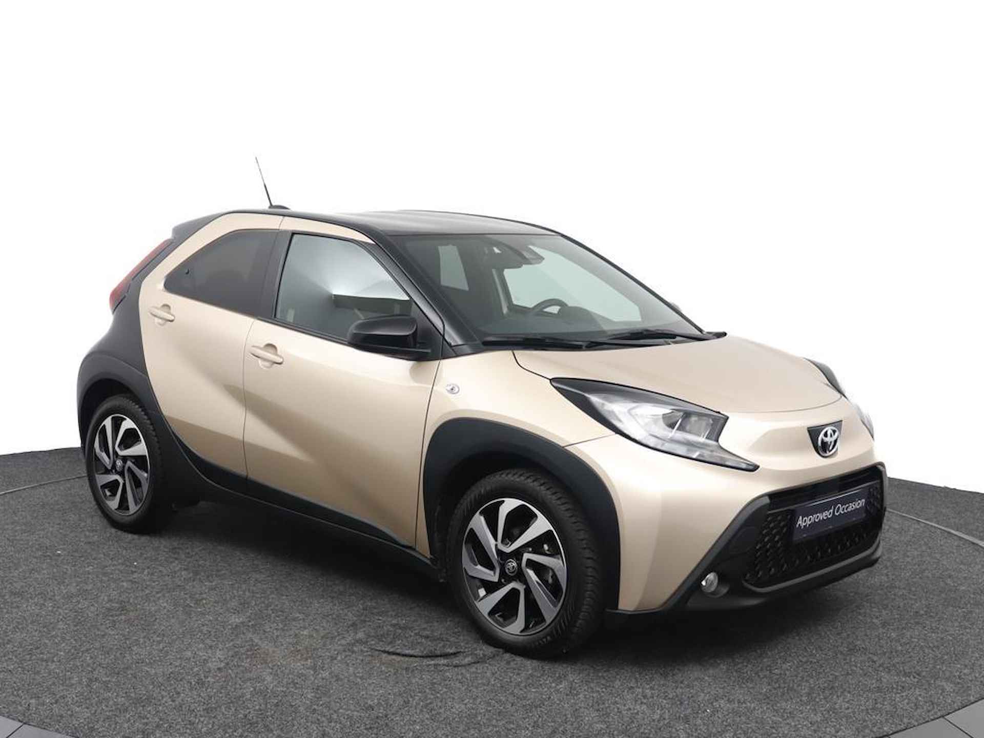 Toyota Aygo X 1.0 VVT-i MT Pulse | Two tone | Airco | Stoelverwarming | Apple carplay Android auto | - 13/40