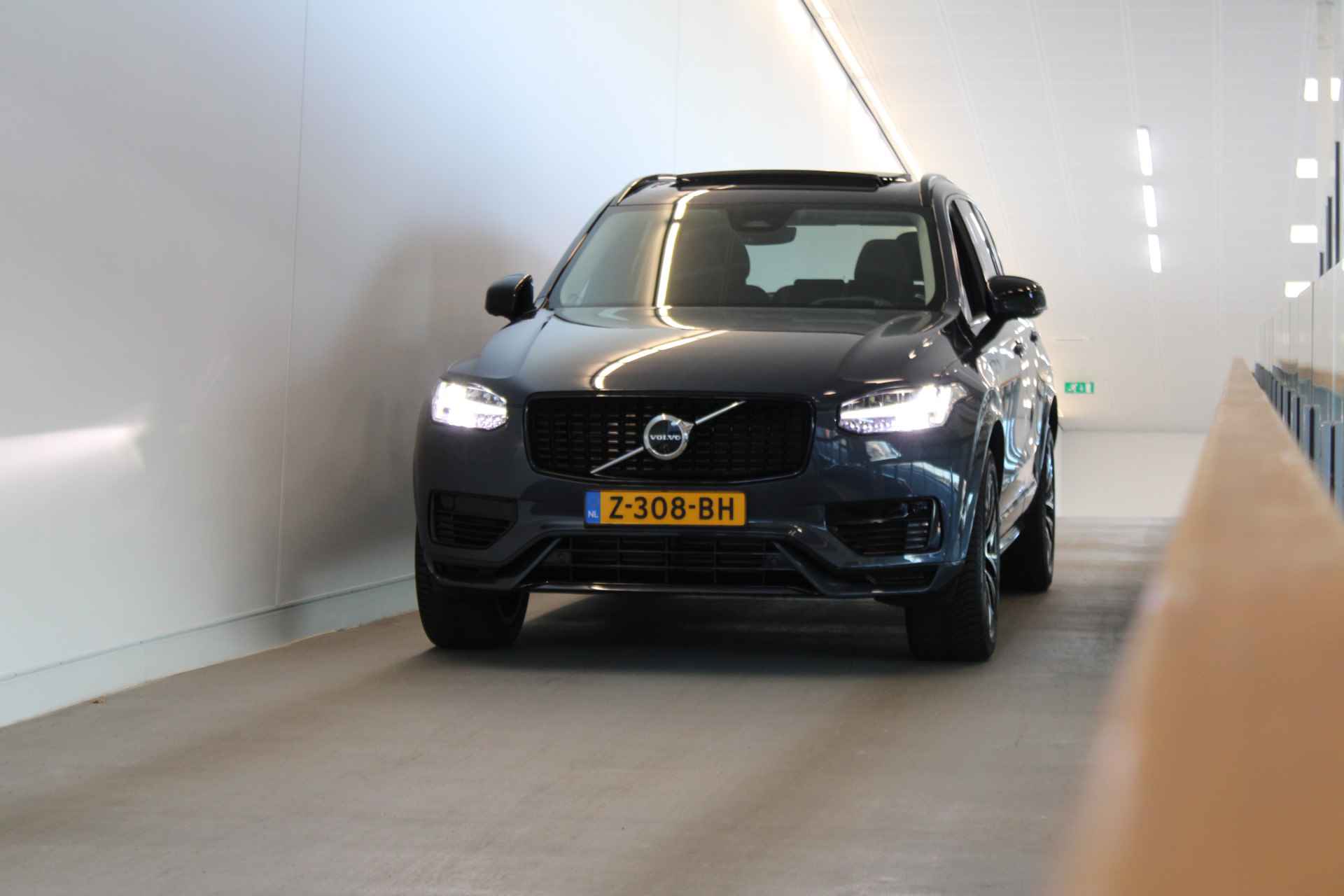 Volvo XC90 T8 455PK AWD Ultimate Dark | Luchtvering | 360º view | All season | Panoramadak | HUD - 71/71