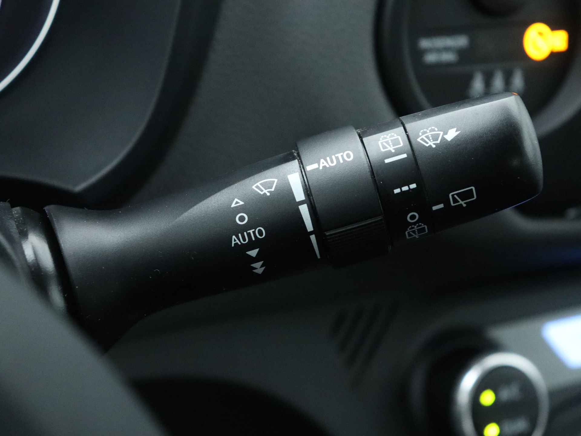 Toyota Yaris 1.5 Hybrid Active | Lane-Assist | Camera | Automatische Airco | - 25/41