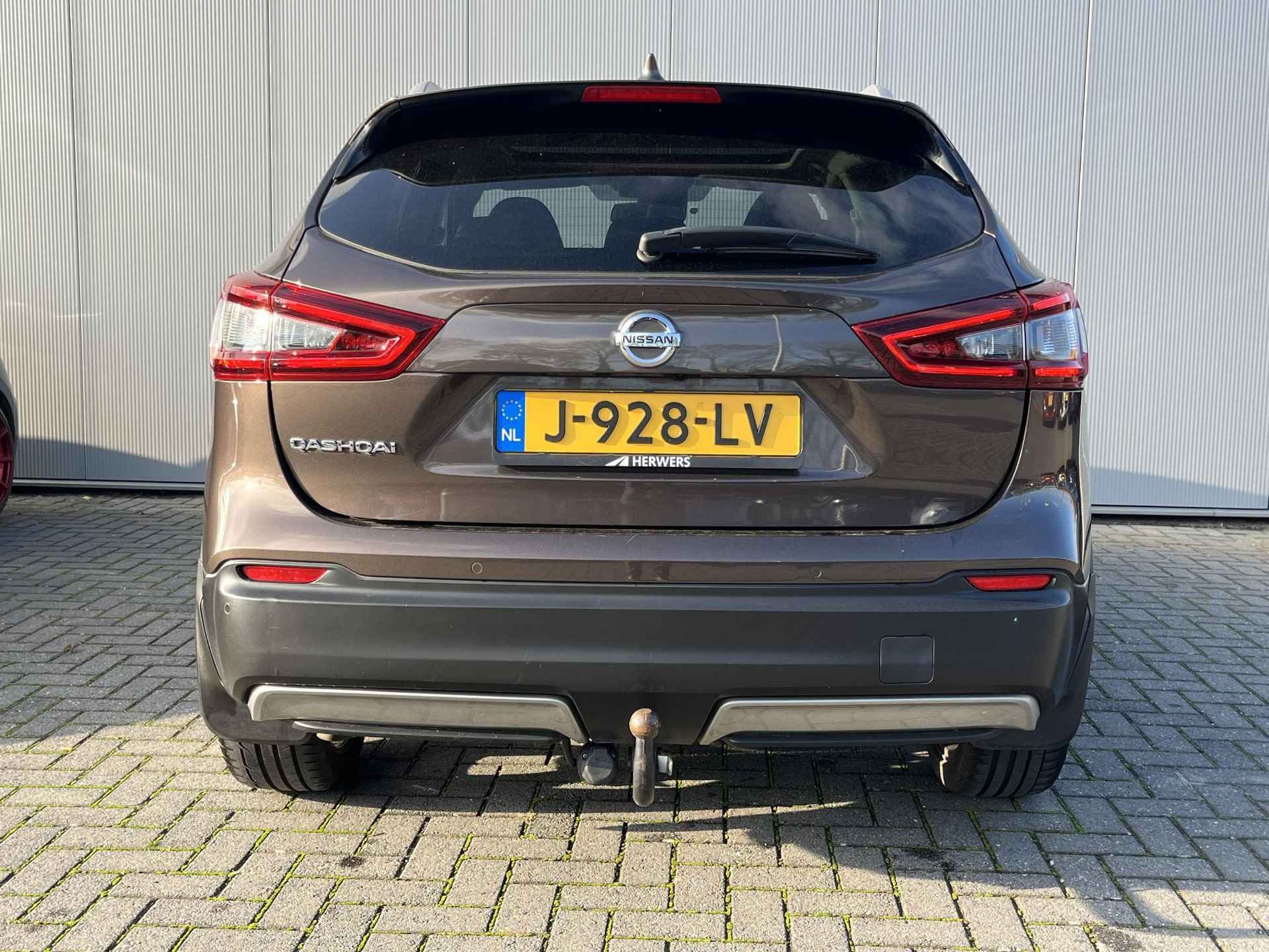 Nissan Qashqai 1.3 DIG-T Tekna / Trekhaak 1.500 KG Trekgewicht / Automaat / Panoramadak / Apple Carplay & Android Auto / 360 Camera / Adapative Cruise Control / - 9/43