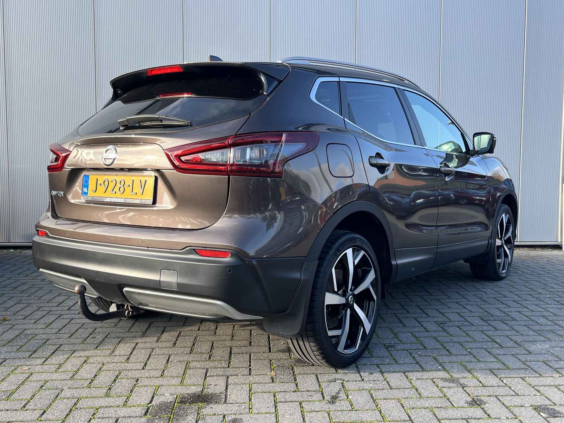 Nissan Qashqai 1.3 DIG-T Tekna / Trekhaak 1.500 KG Trekgewicht / Automaat / Panoramadak / Apple Carplay & Android Auto / 360 Camera / Adapative Cruise Control / - 38/43