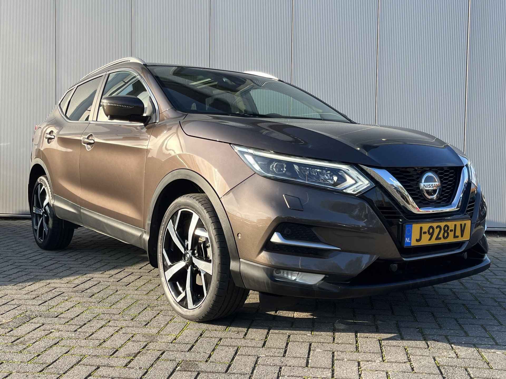 Nissan Qashqai 1.3 DIG-T Tekna / Trekhaak 1.500 KG Trekgewicht / Automaat / Panoramadak / Apple Carplay & Android Auto / 360 Camera / Adapative Cruise Control / - 41/43