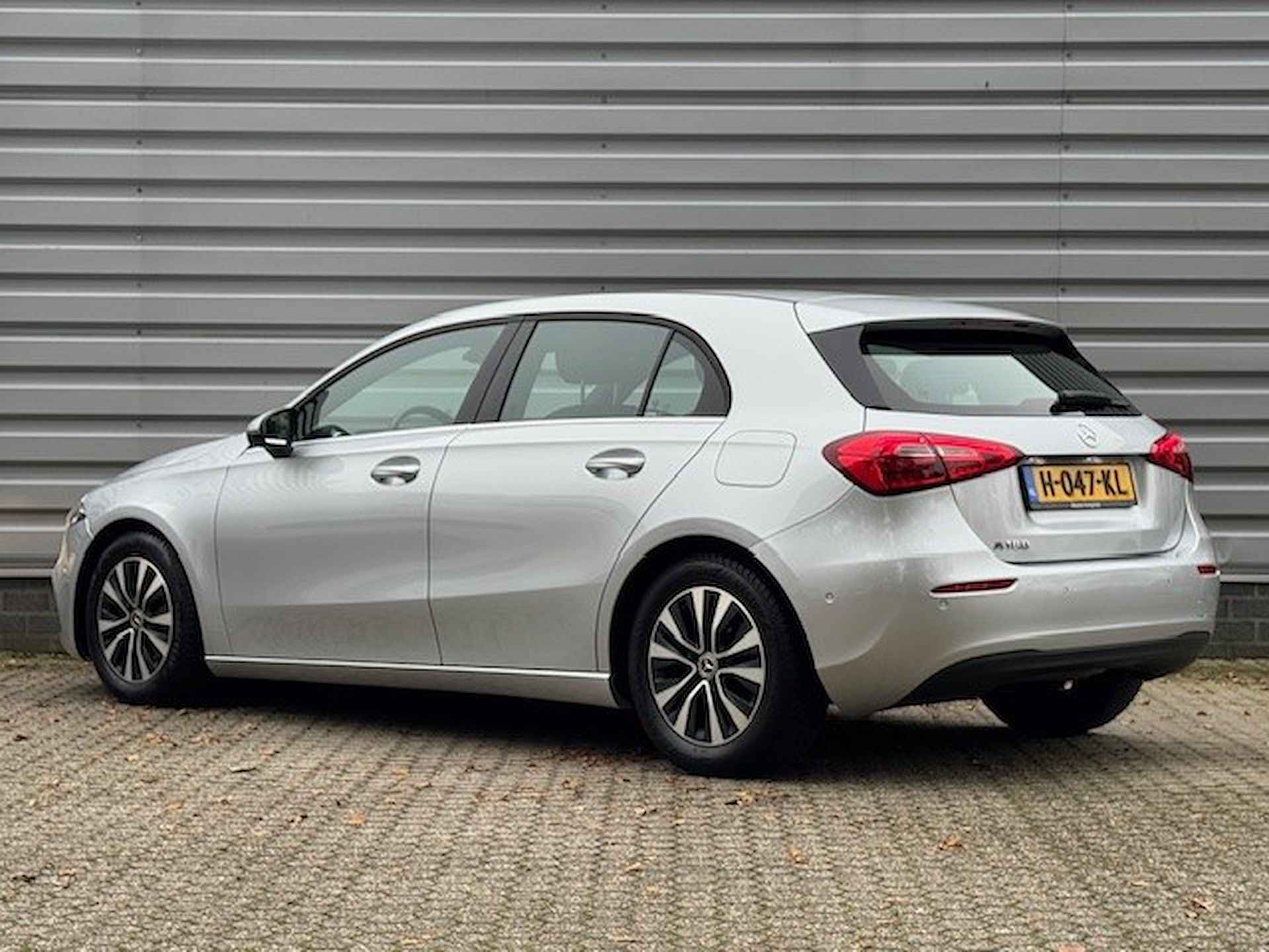 Mercedes A-Klasse A180 Business Solution Automaat | Navigatie | Lichtmetalen velgen | Parkeersensoren voor en achter | - 6/27